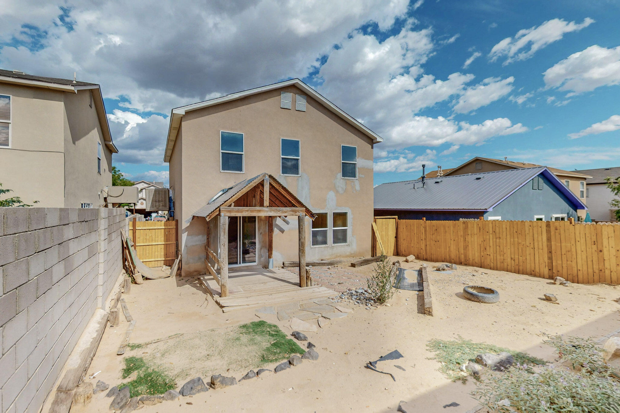 1325 Ojo Sarco Street SW