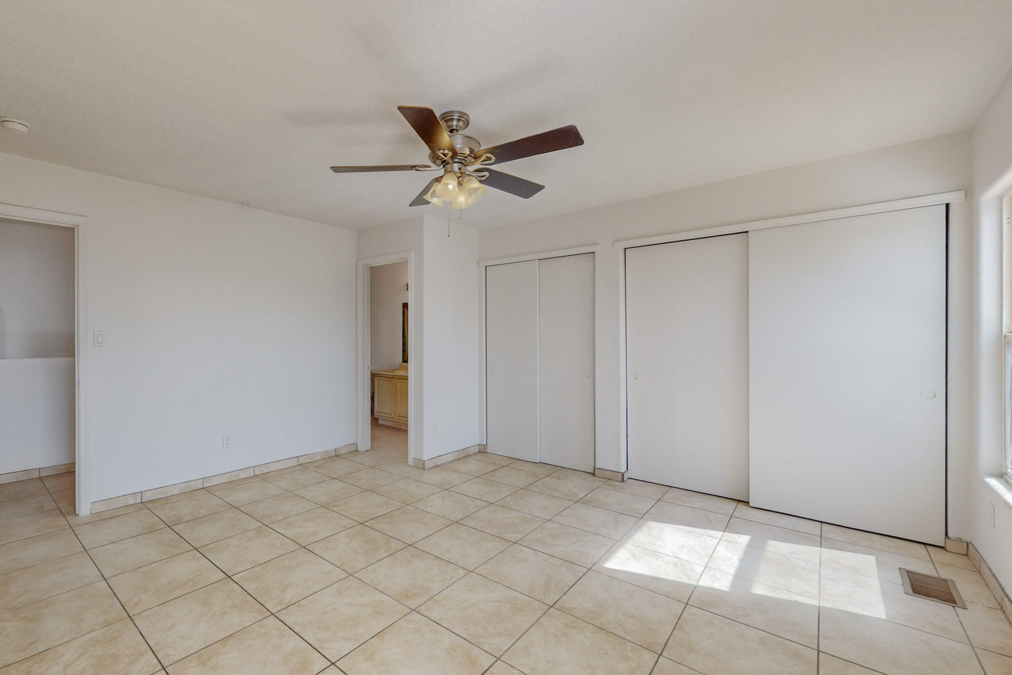 1325 Ojo Sarco Street SW