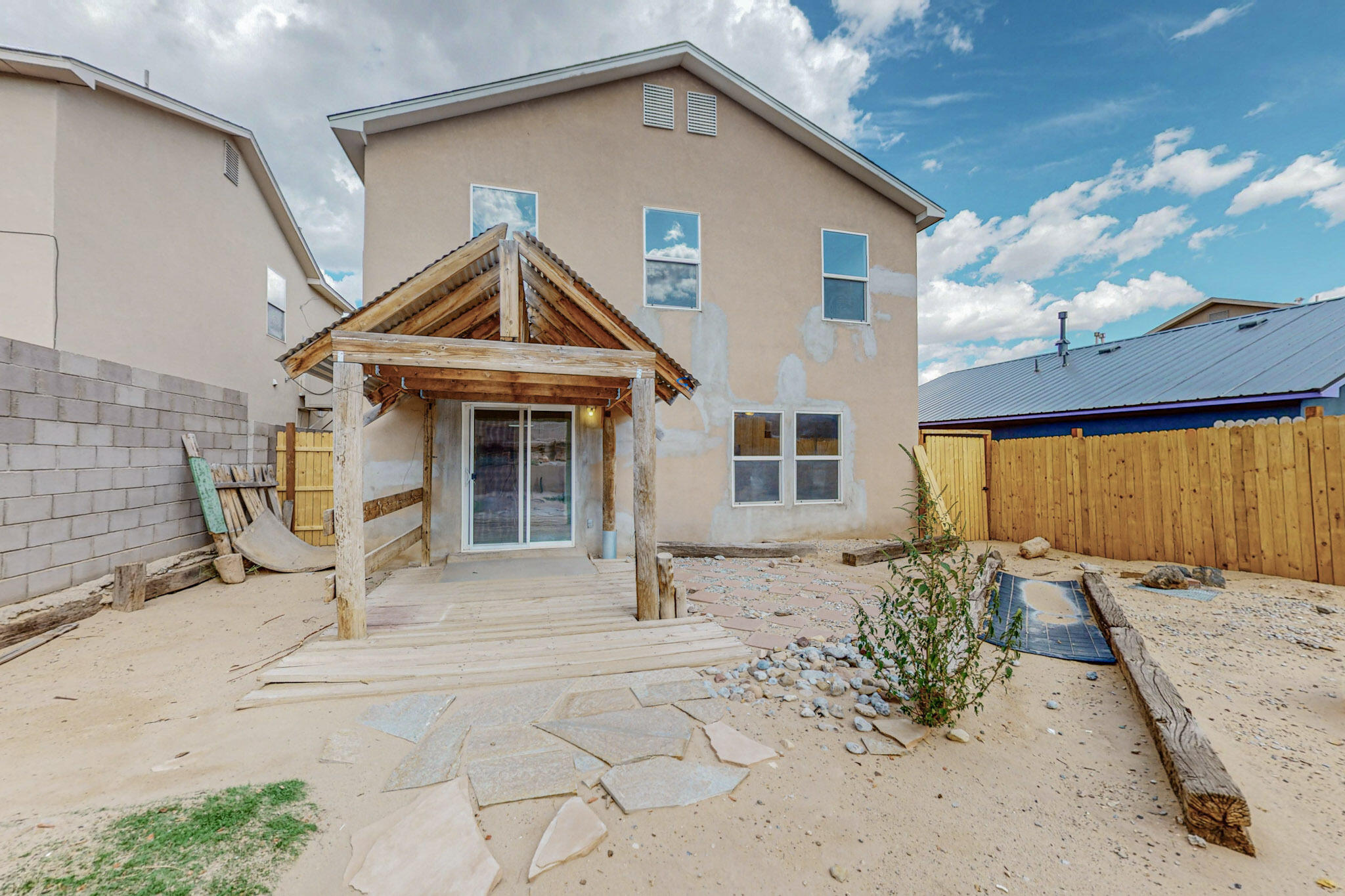 1325 Ojo Sarco Street SW