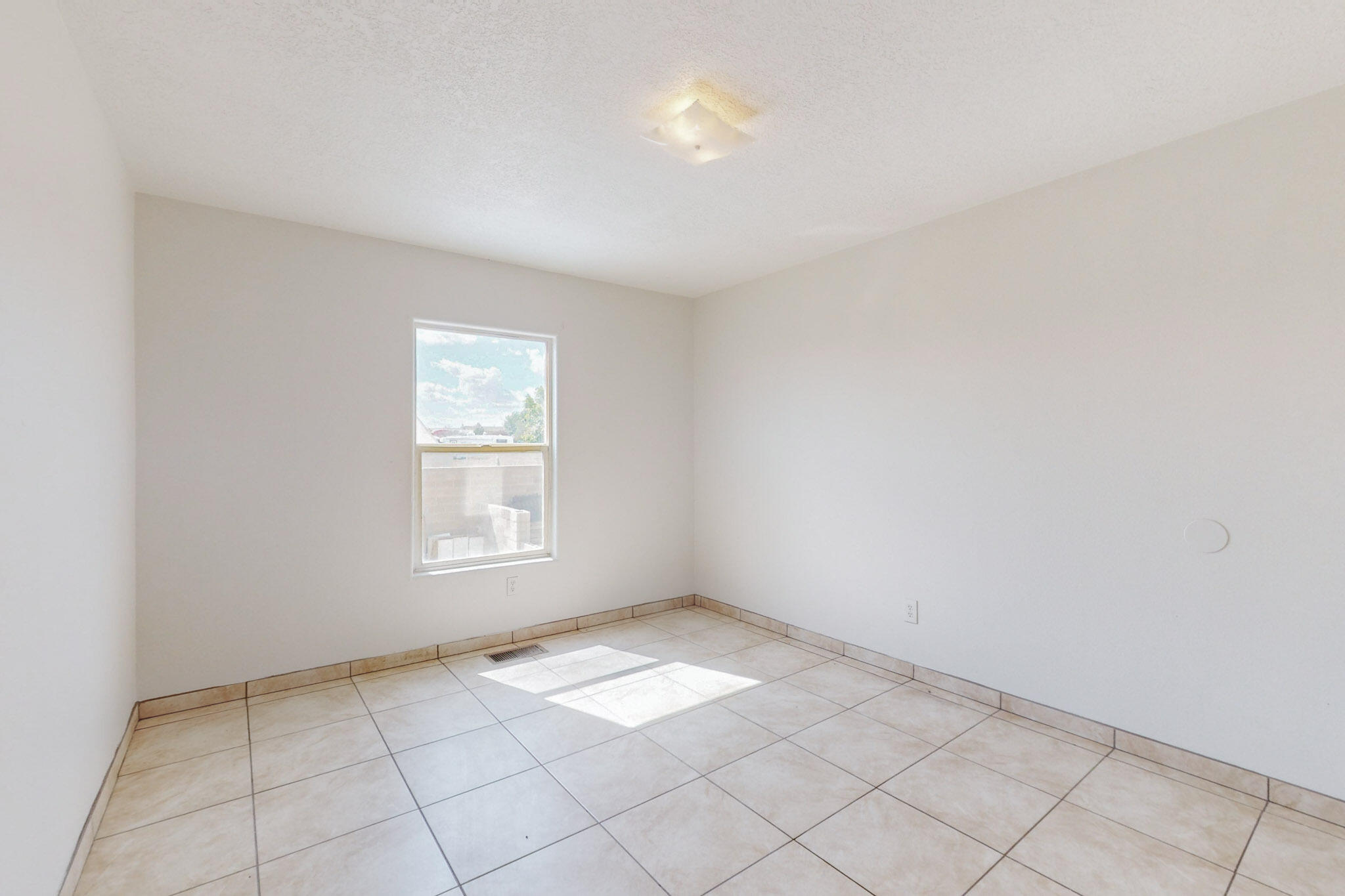 1325 Ojo Sarco Street SW
