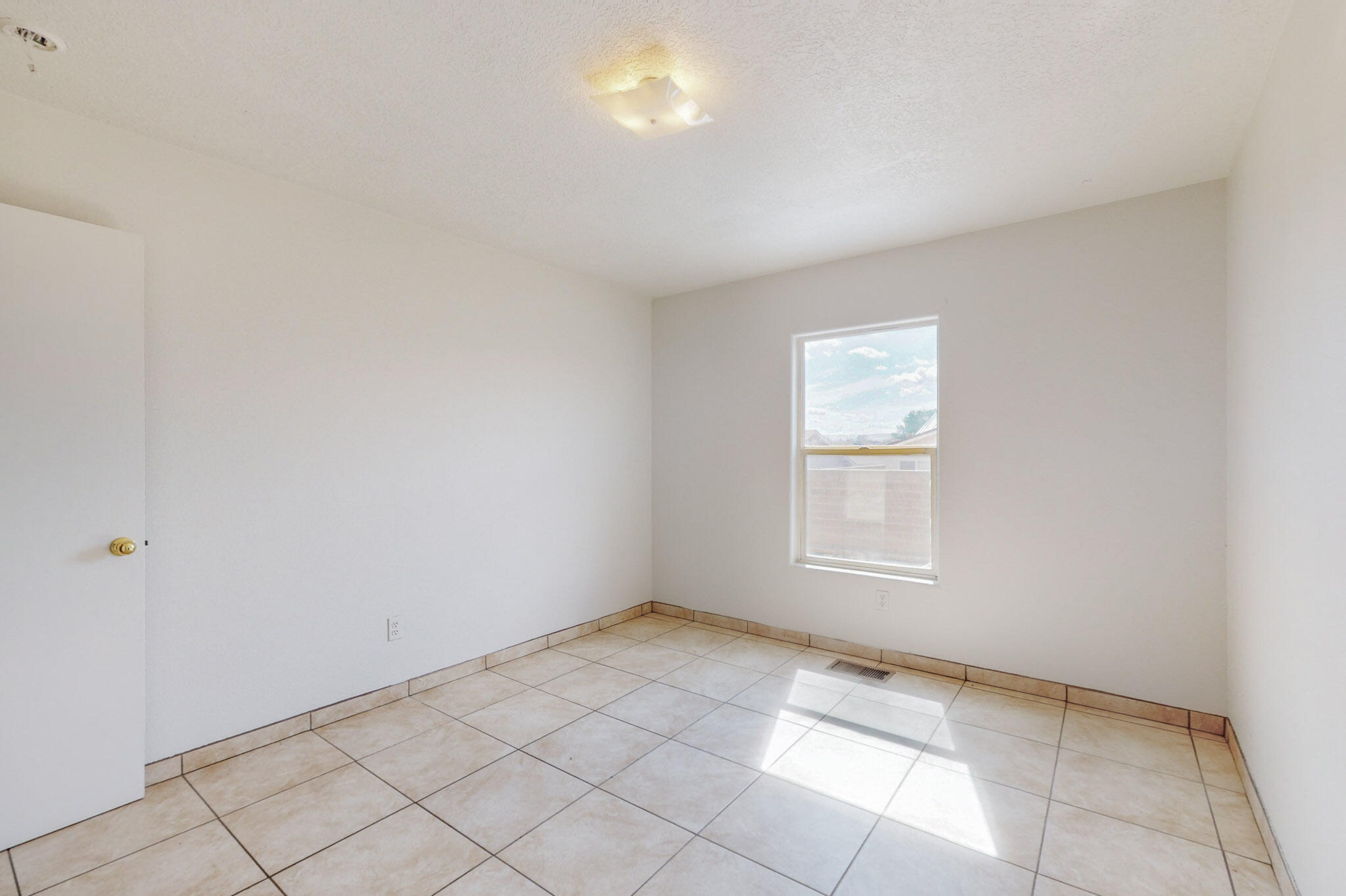 1325 Ojo Sarco Street SW
