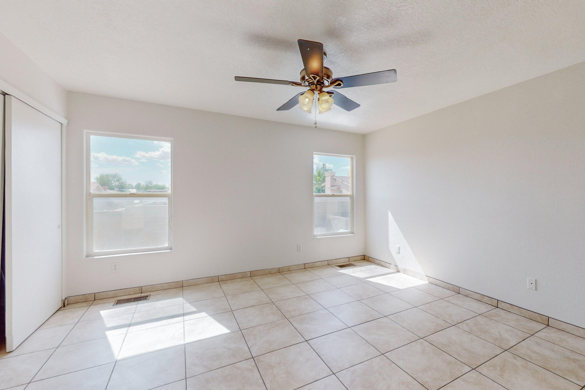 1325 Ojo Sarco Street SW