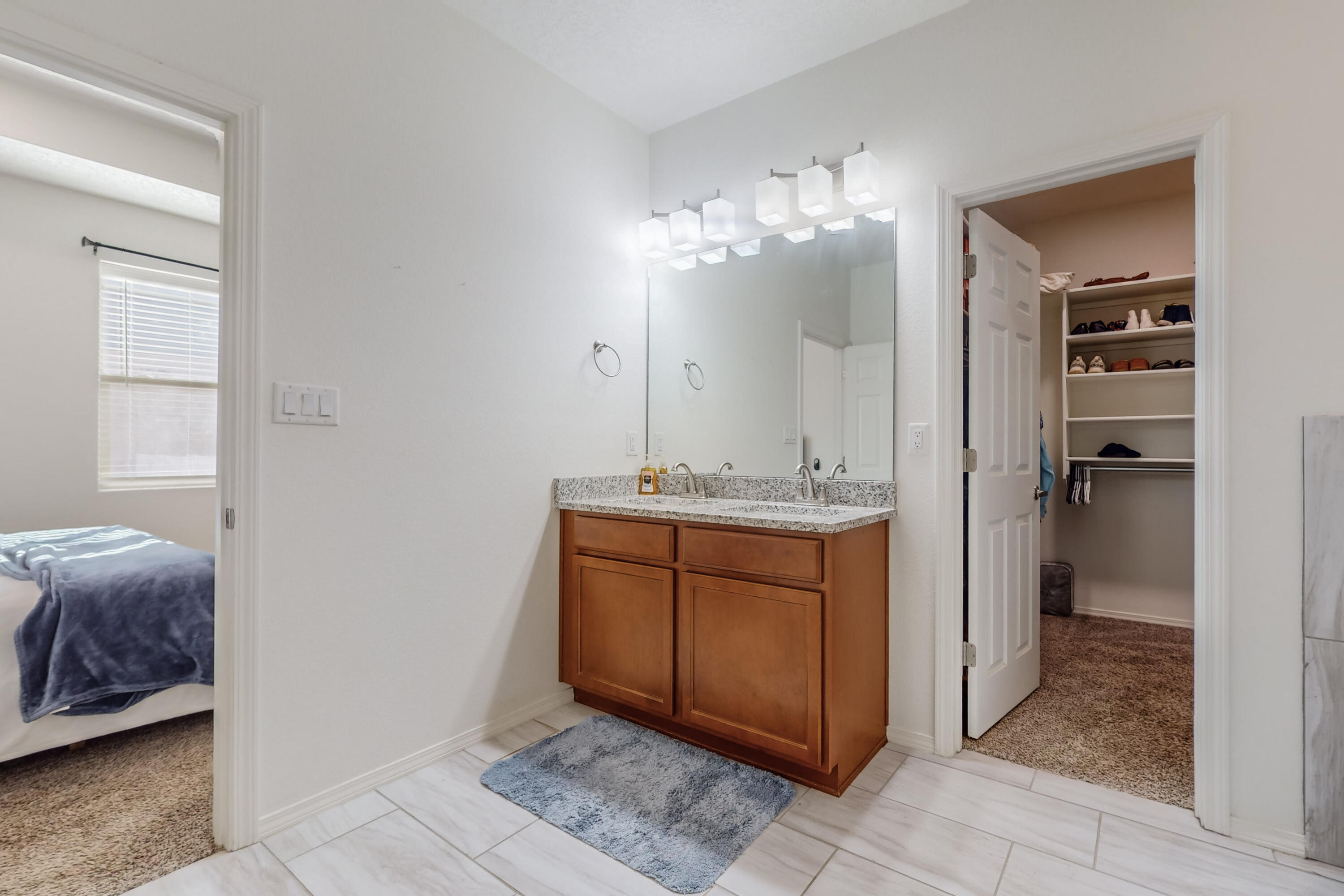 2676 Camino Plata Loop NE