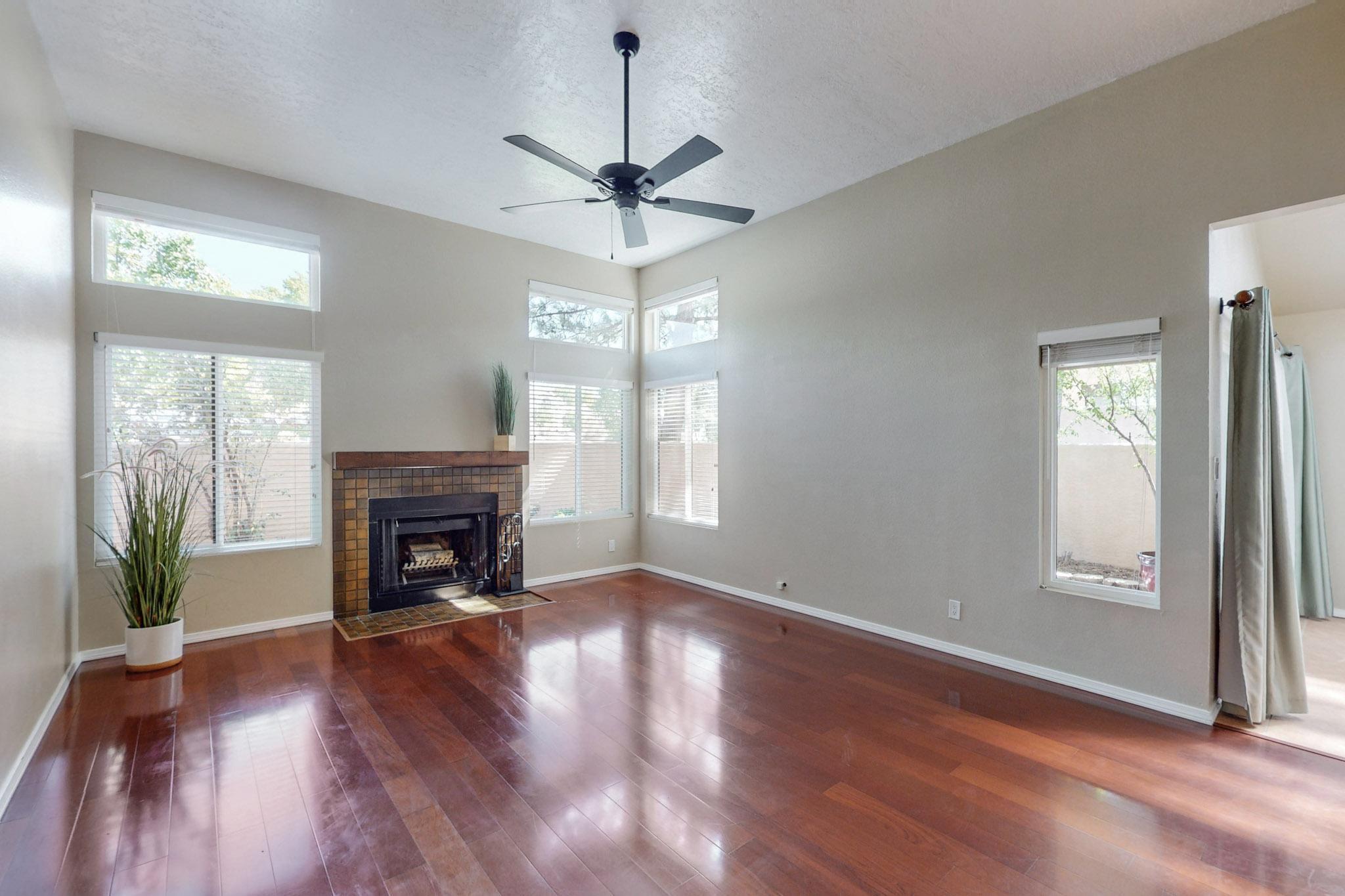 6464 Monte Serrano NE