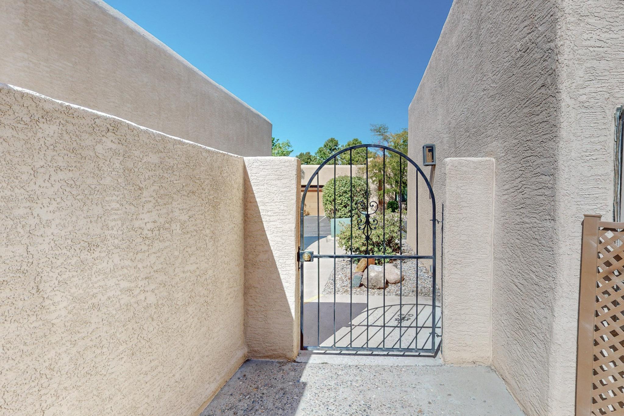 6464 Monte Serrano NE
