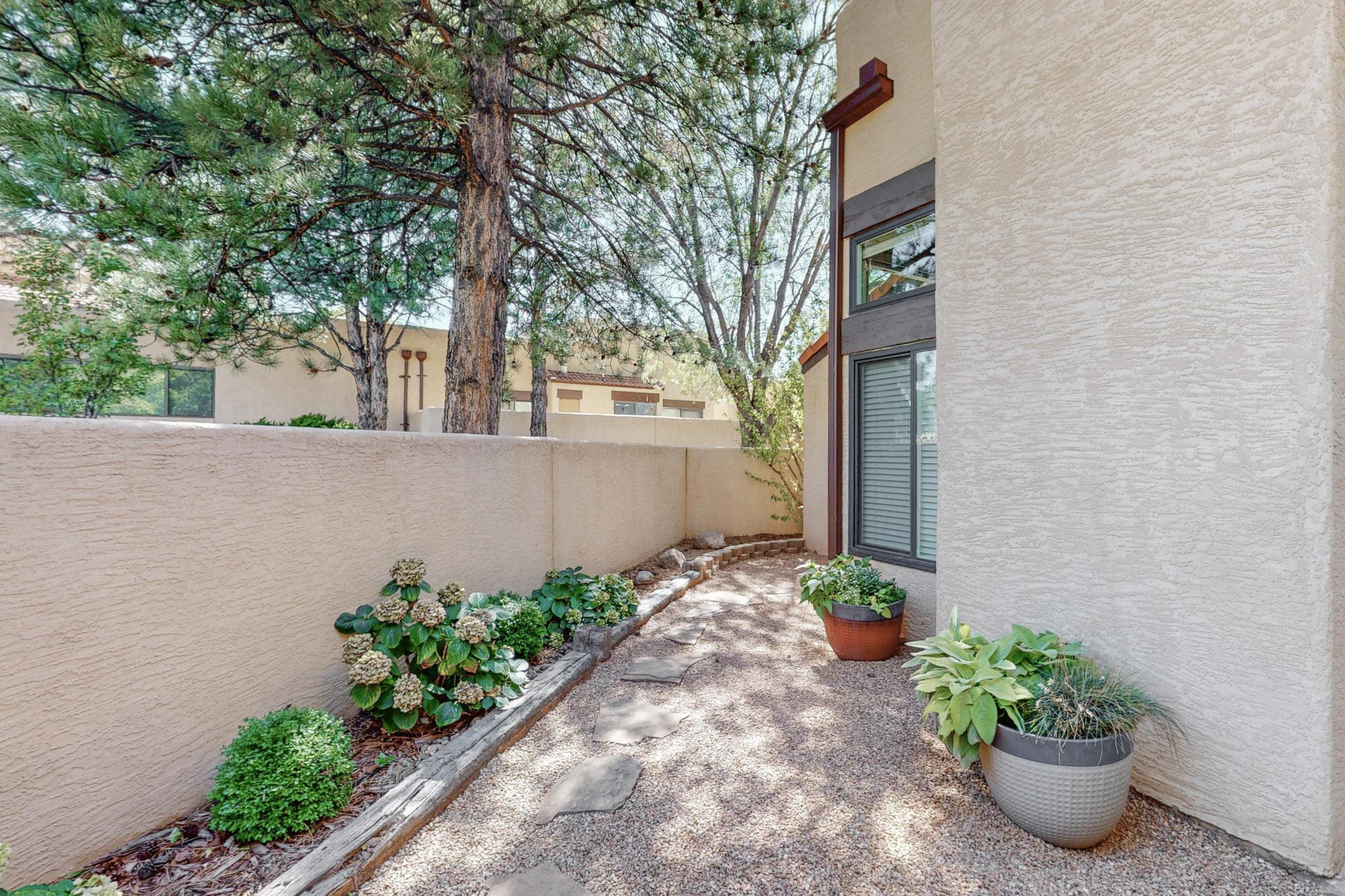 6464 Monte Serrano NE