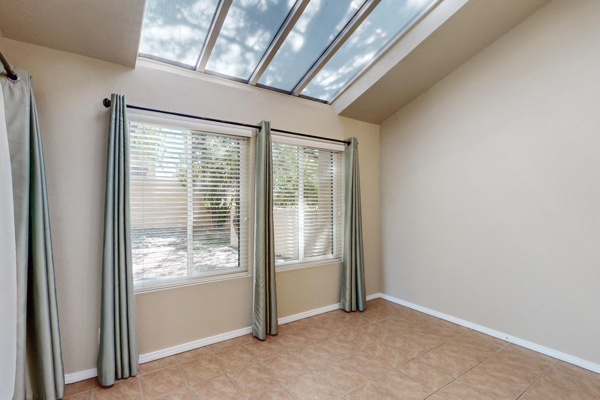 6464 Monte Serrano NE