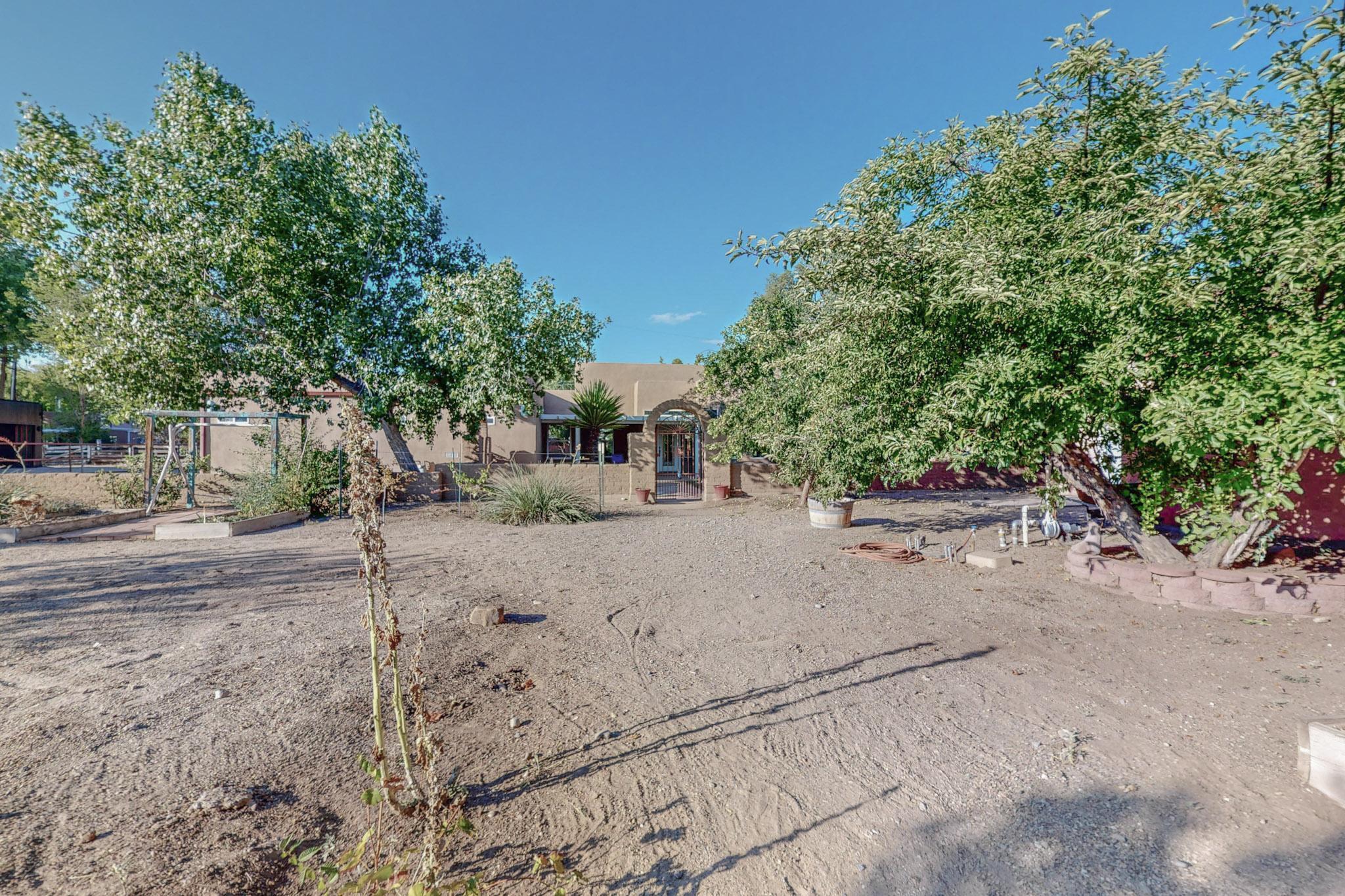2743 Carson Road NW