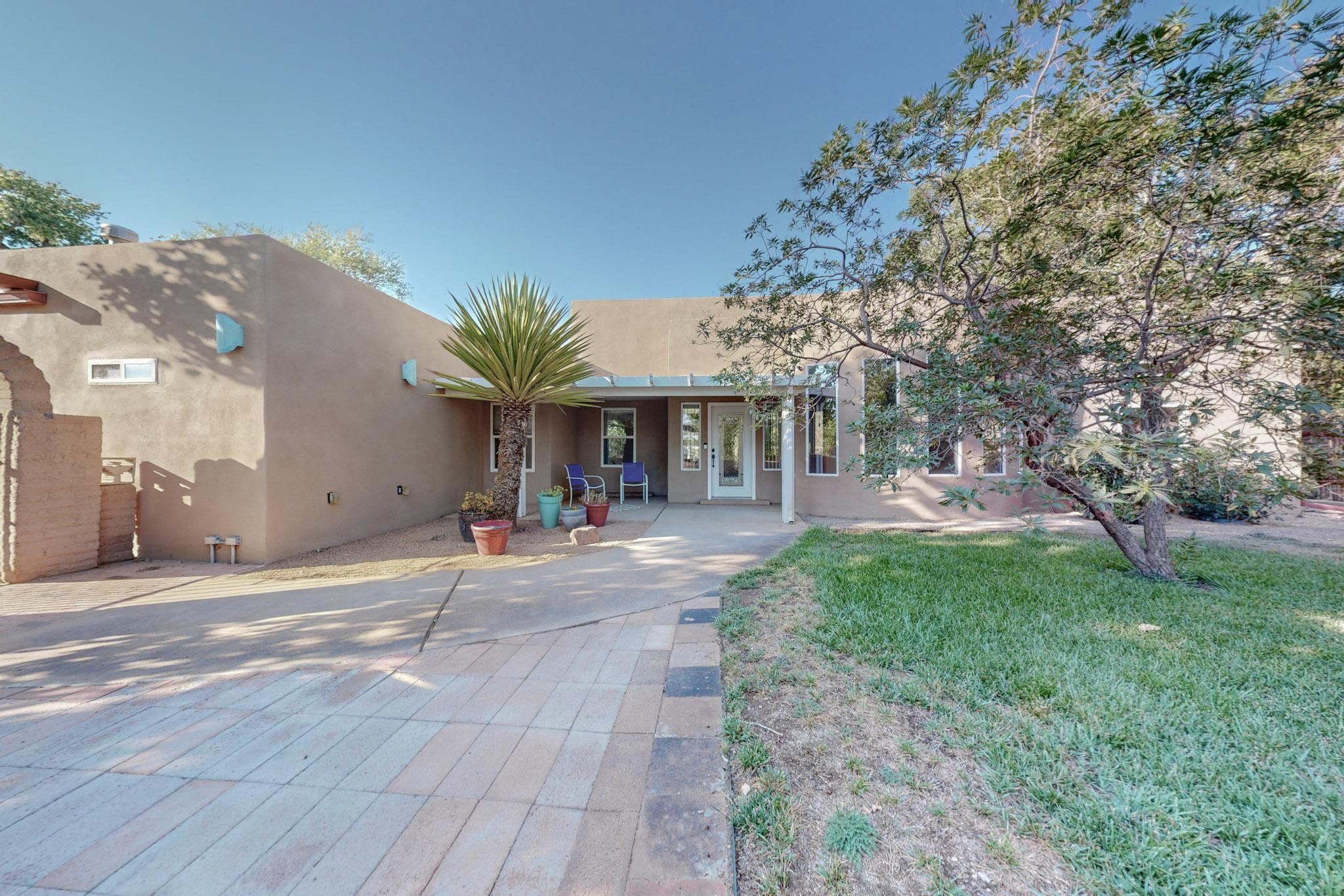 2743 Carson Road NW