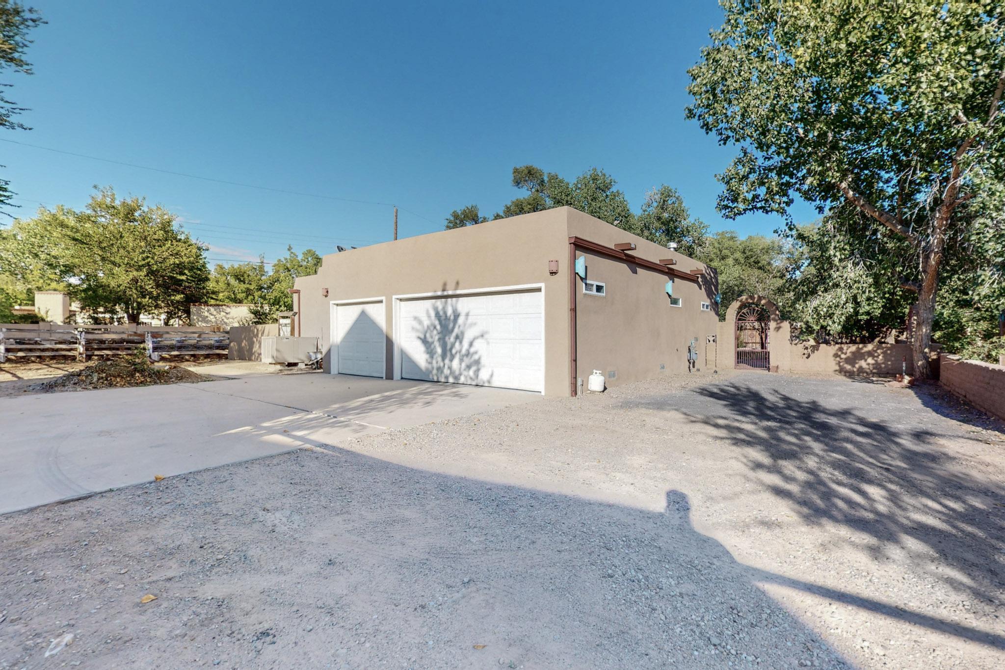 2743 Carson Road NW
