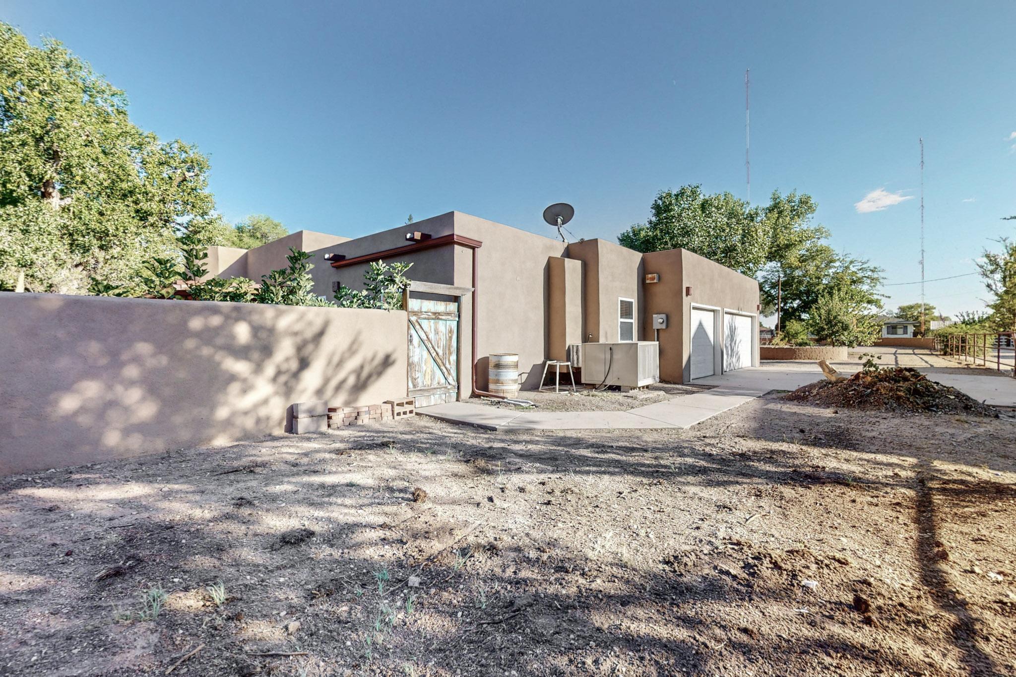 2743 Carson Road NW