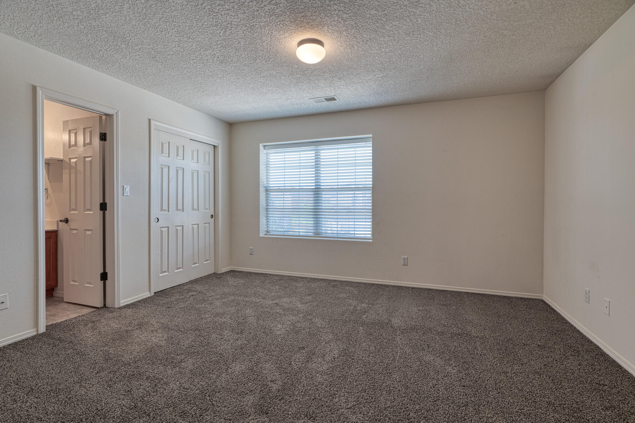 3348 COCHITI Street NE
