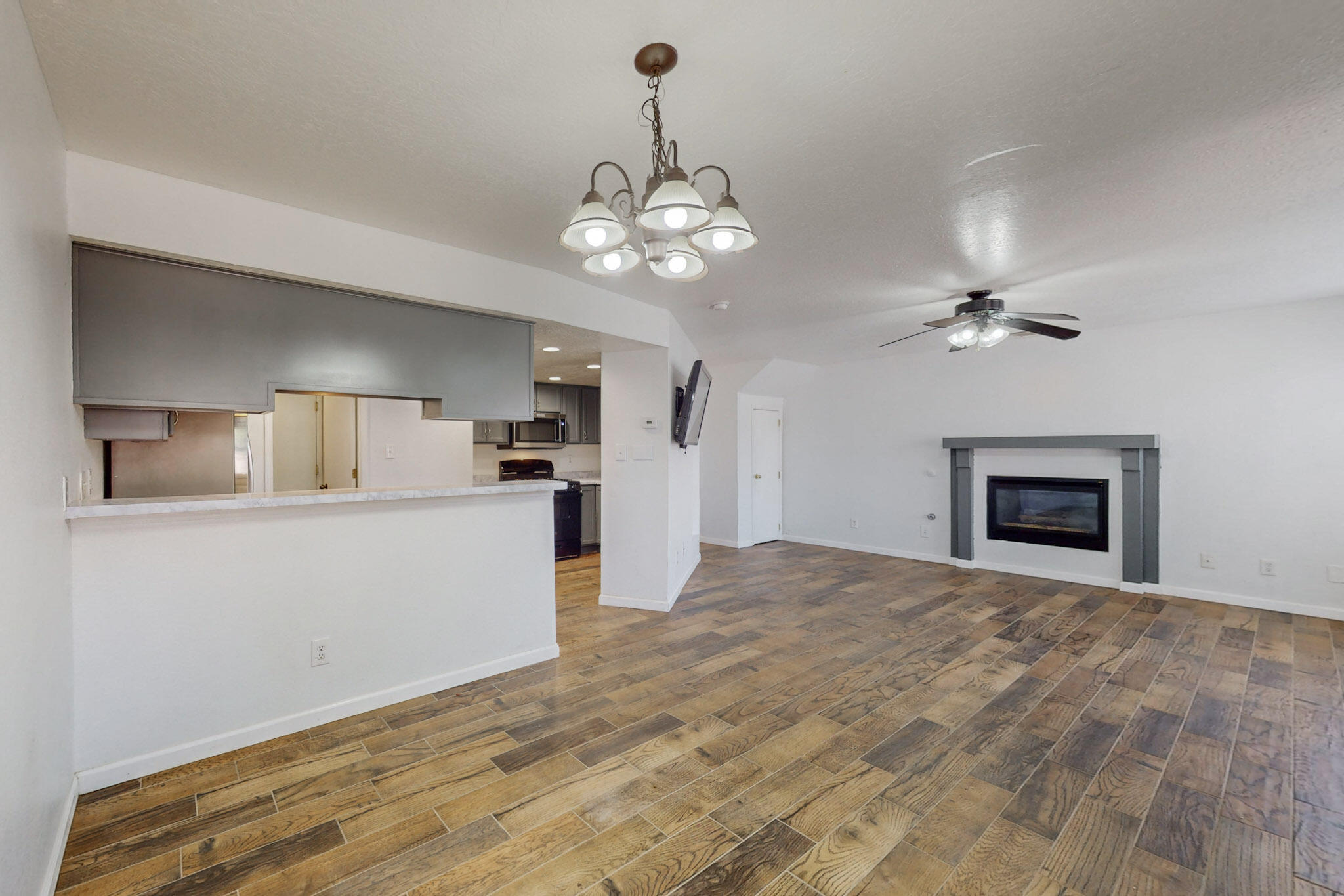 1931 MONEDA Drive NW