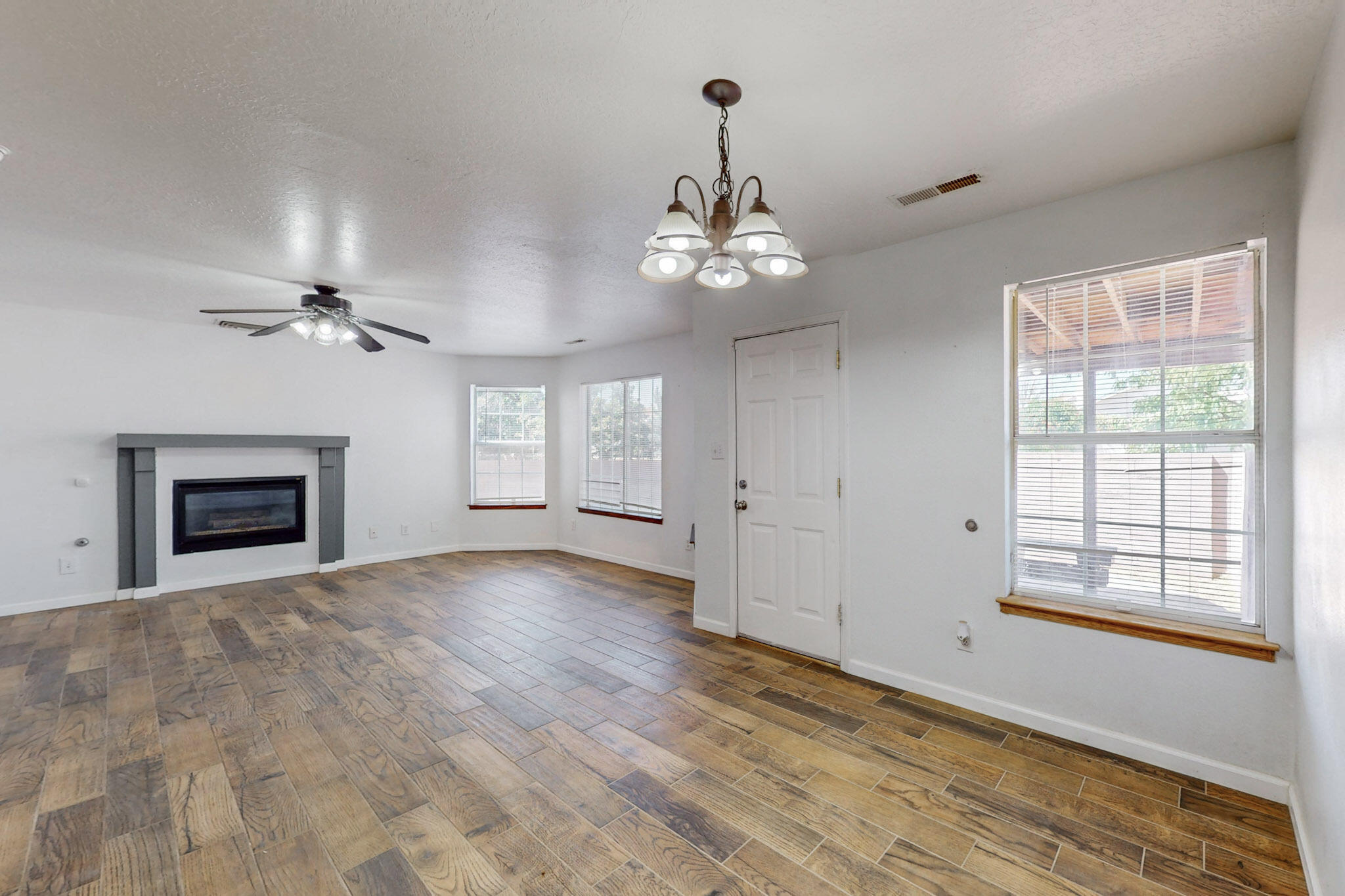 1931 MONEDA Drive NW