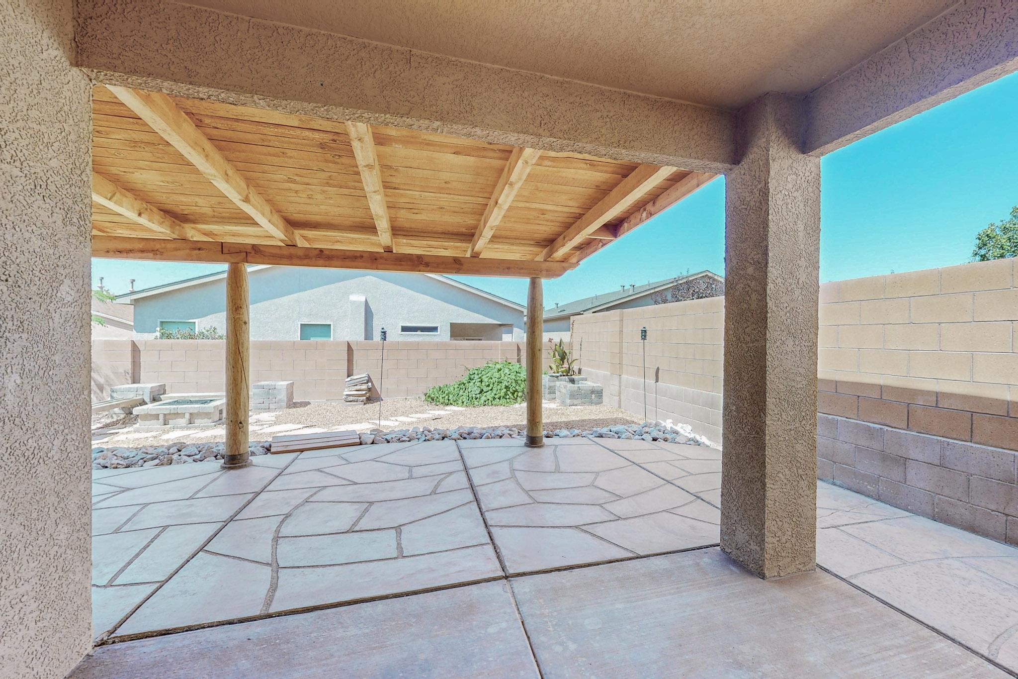 4021 Desert Pinon Drive NE