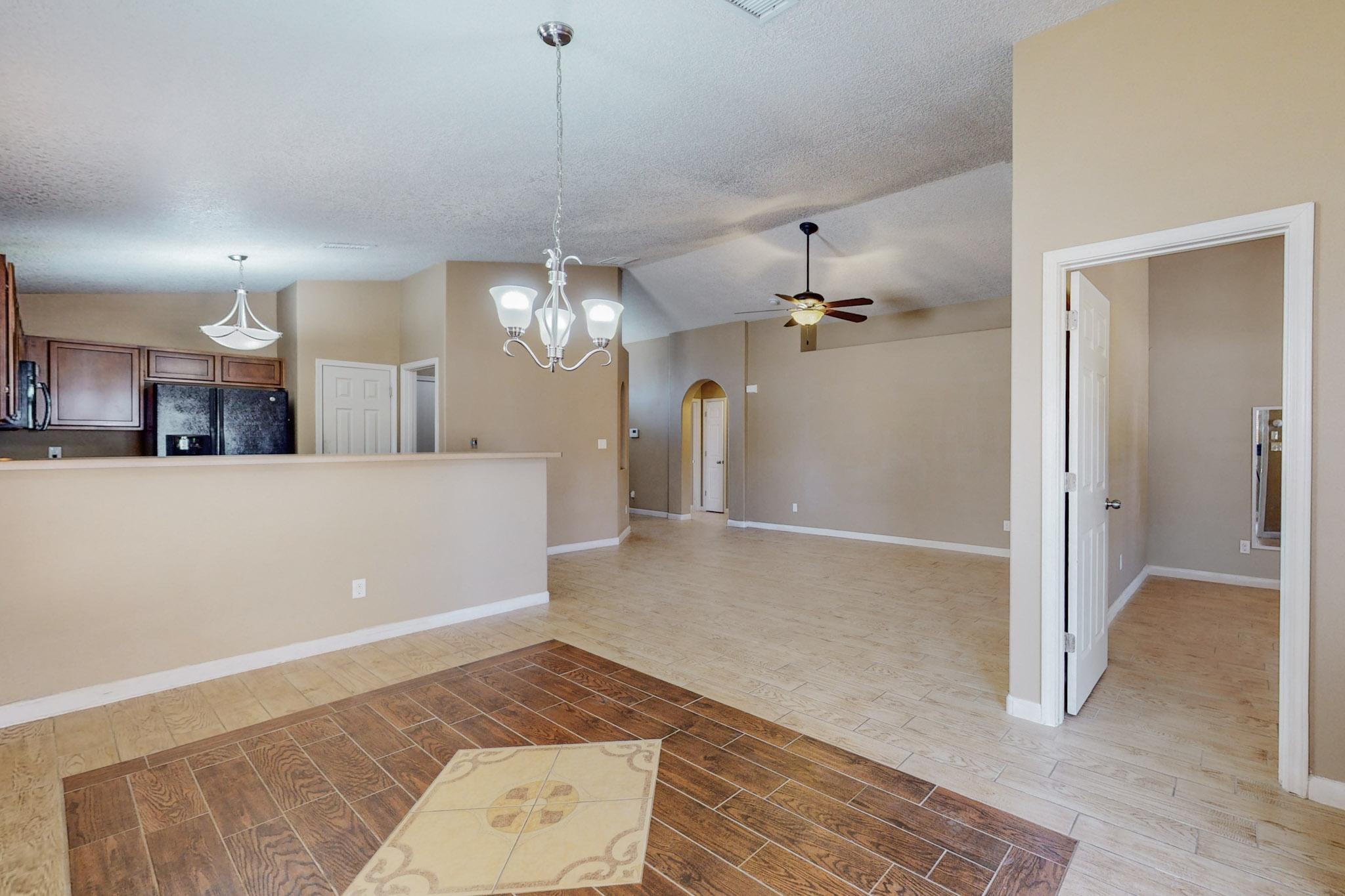 4021 Desert Pinon Drive NE