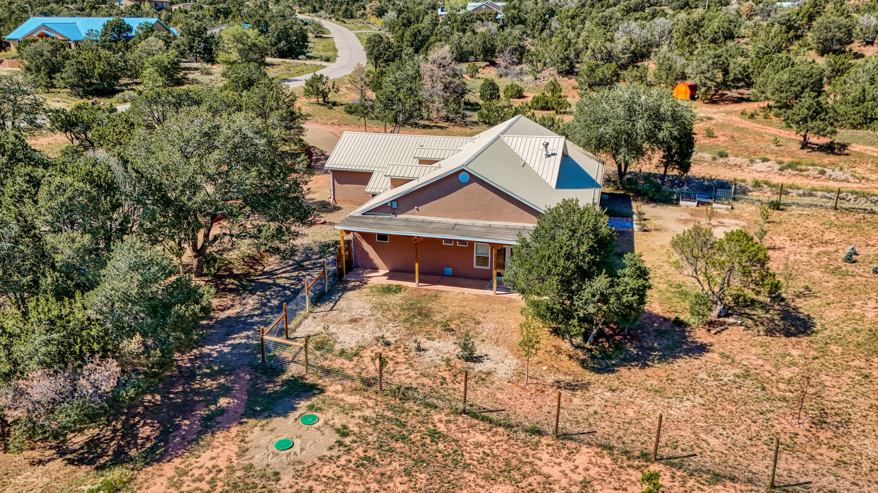 2 Seclusion Court
