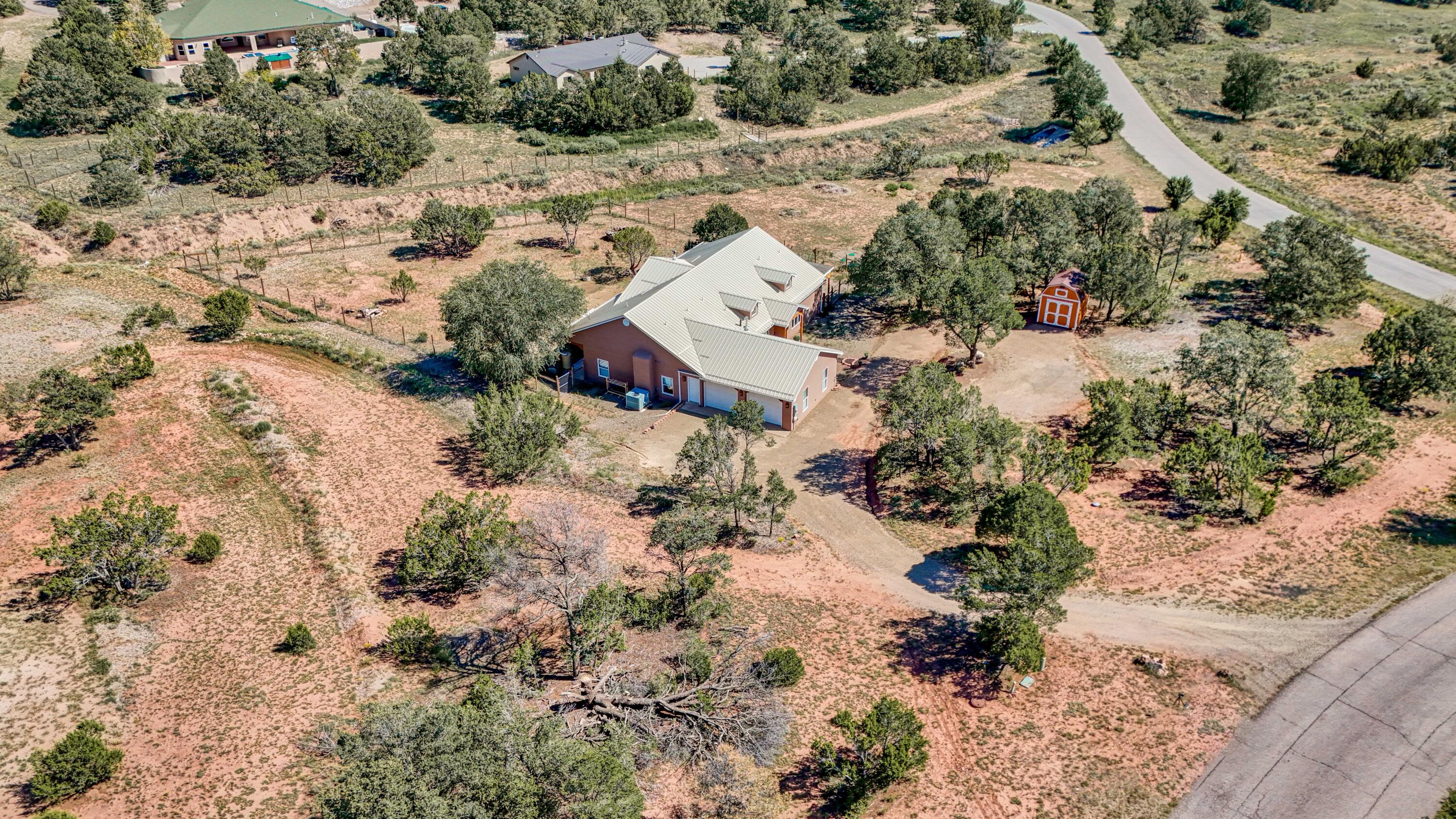 2 Seclusion Court