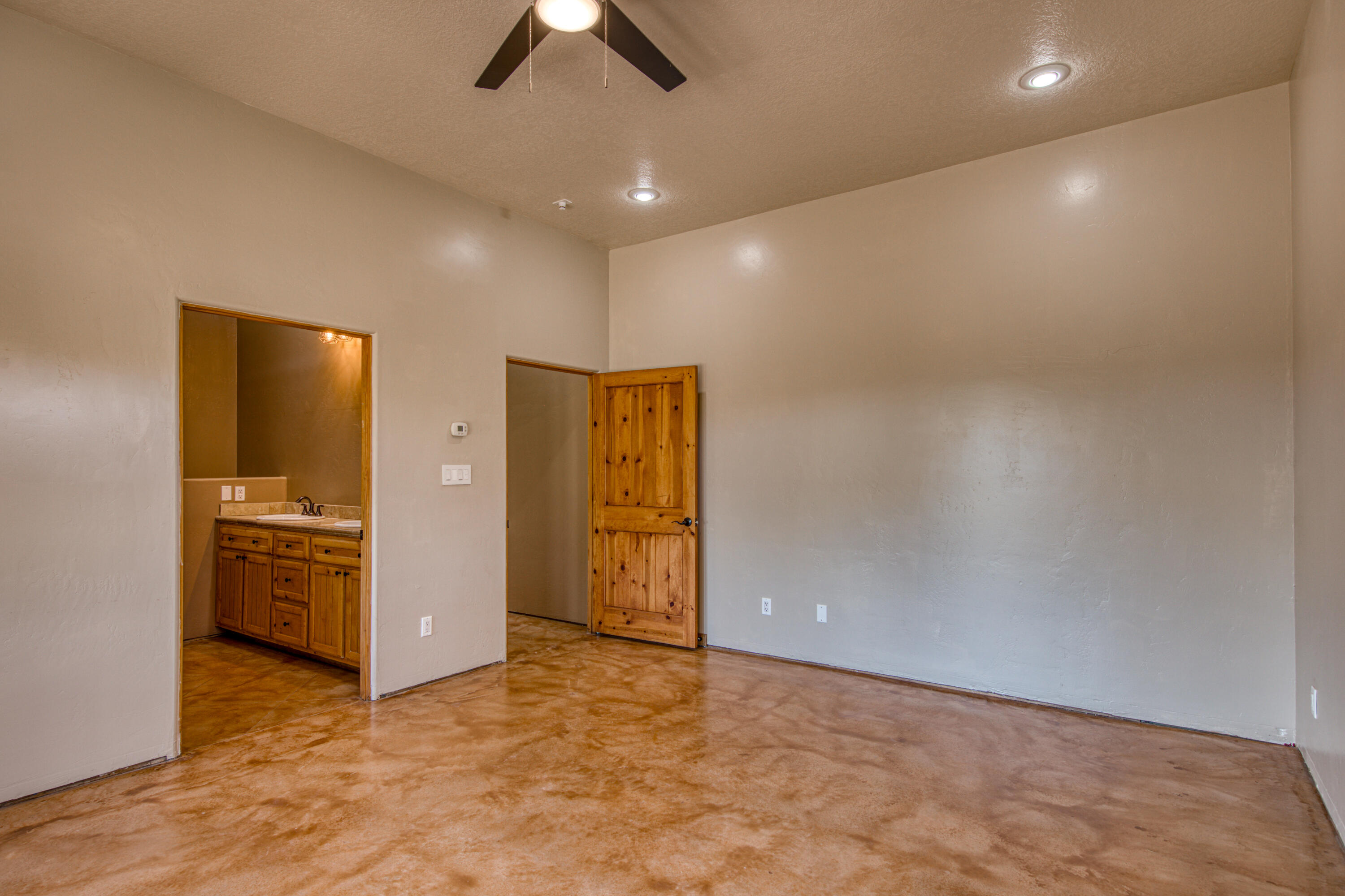 2 Seclusion Court