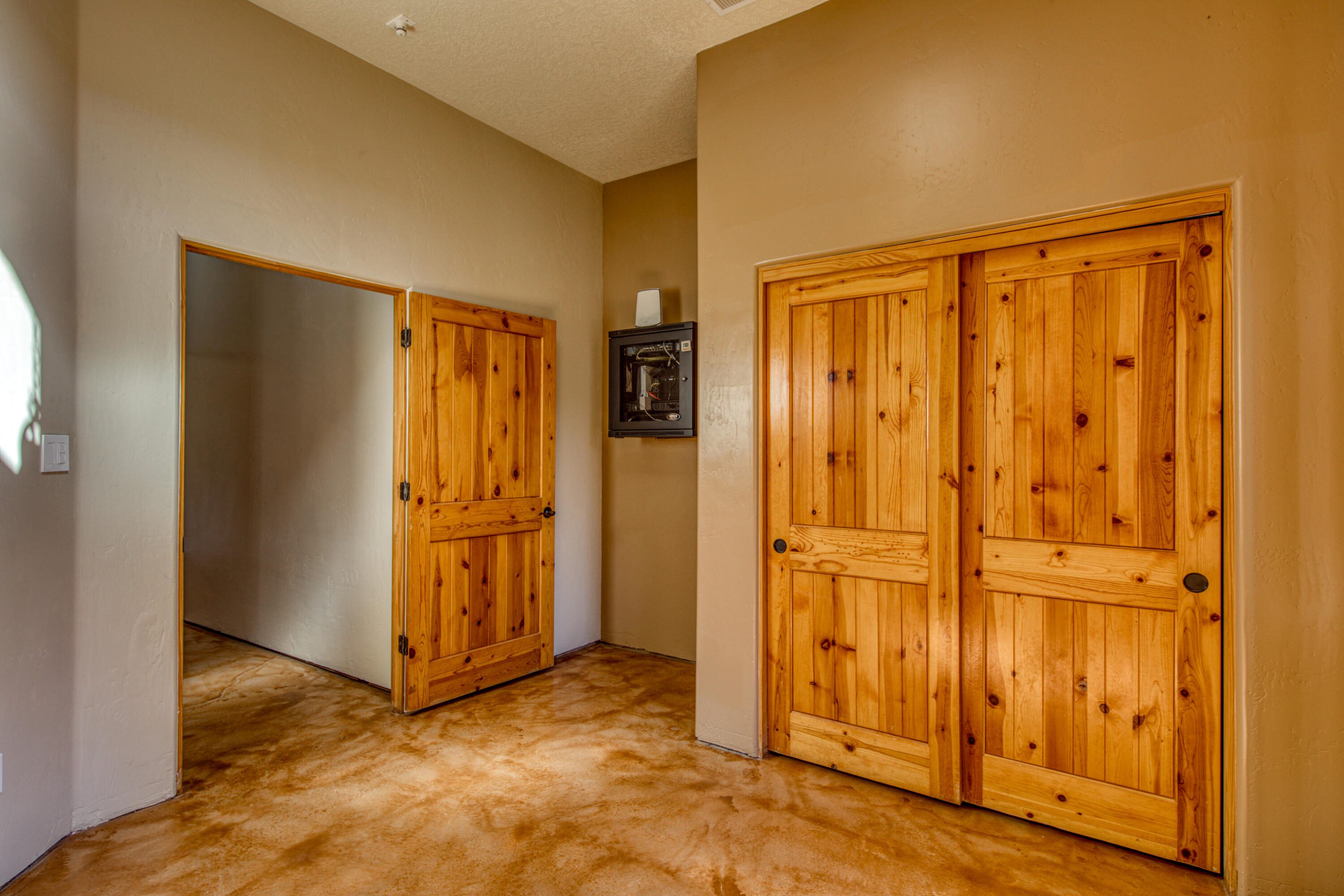 2 Seclusion Court