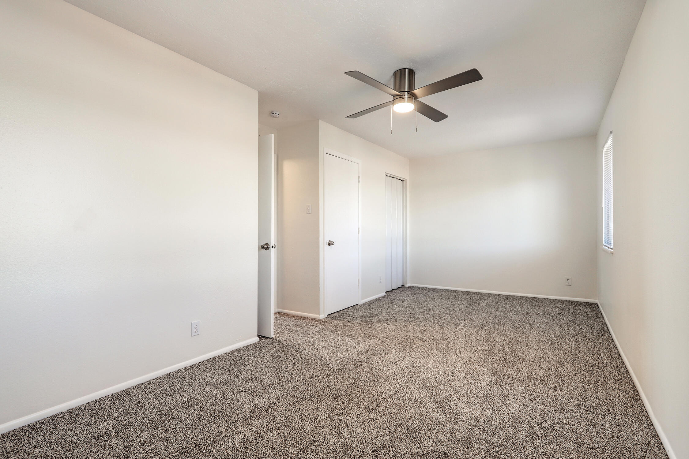 6121 Calle Ocho NW