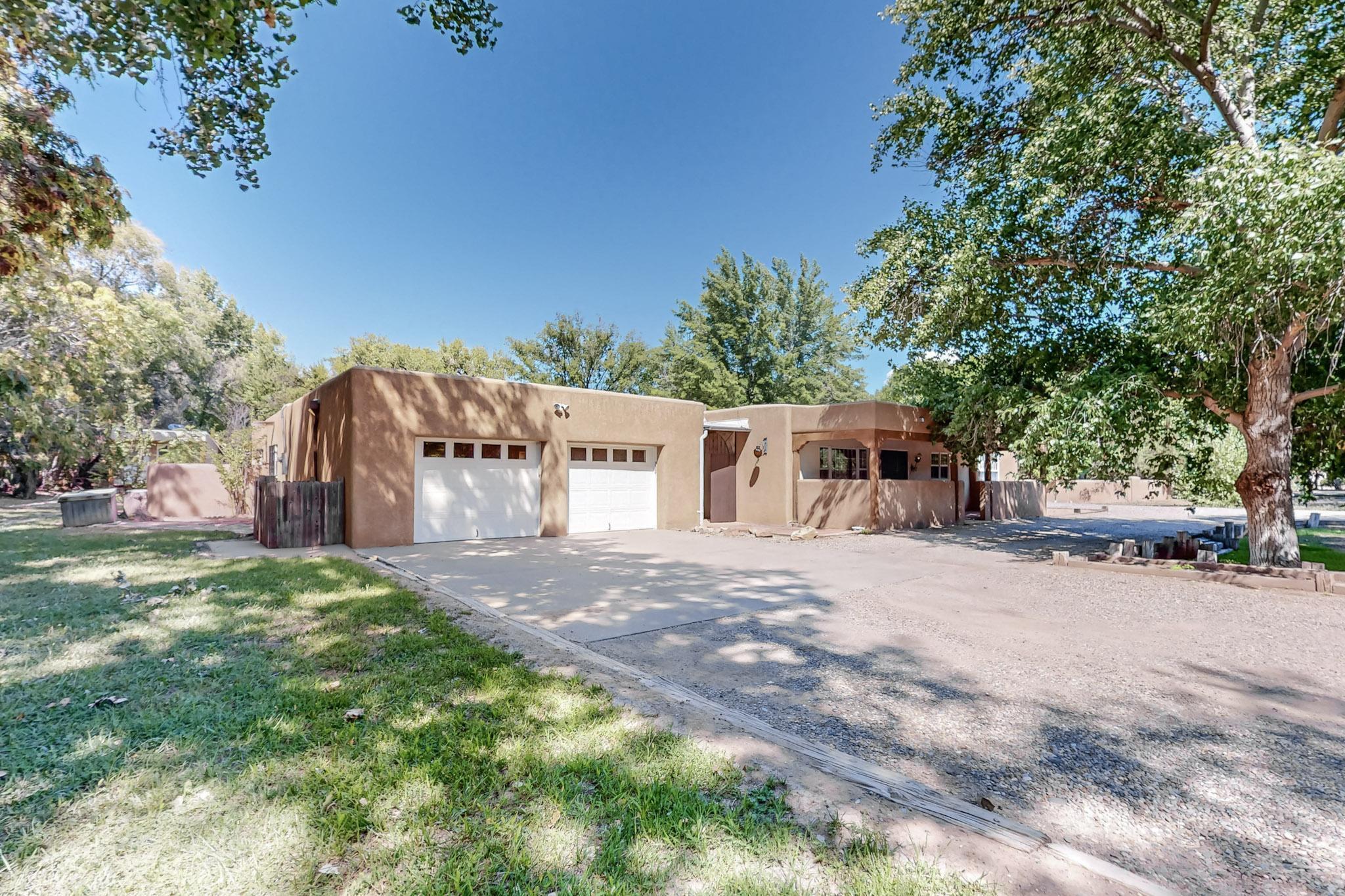 1119 Roadrunner Lane NW