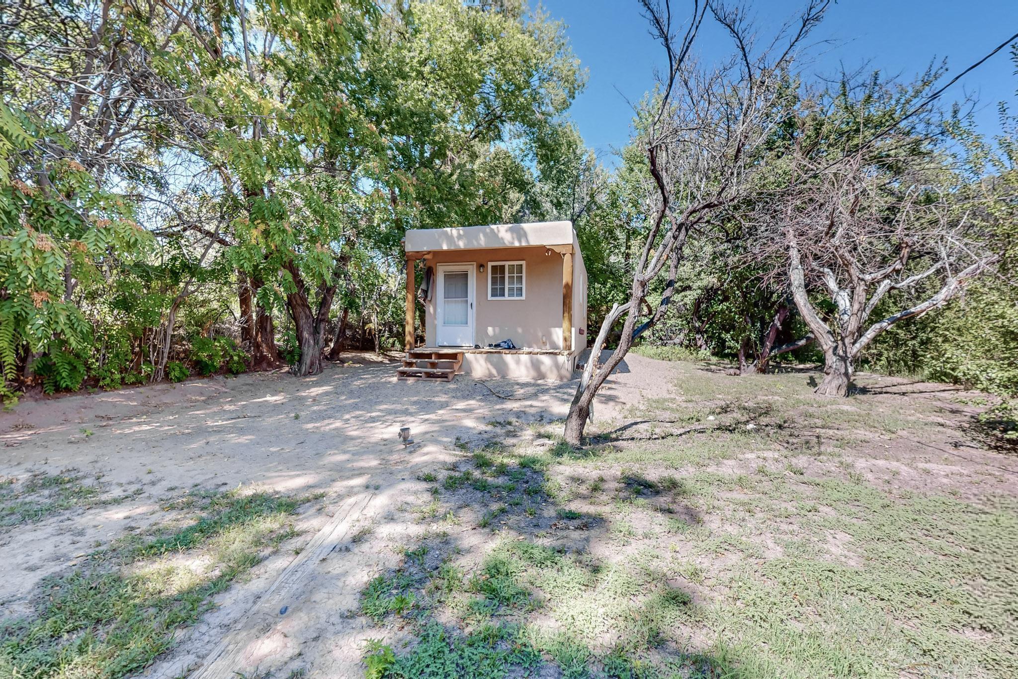 1119 Roadrunner Lane NW