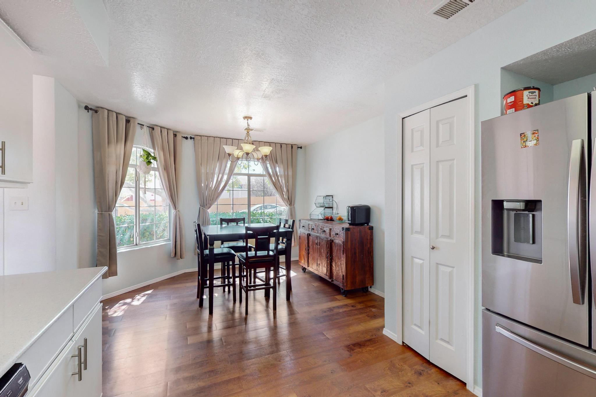 1960 RASPBERRY Drive NE