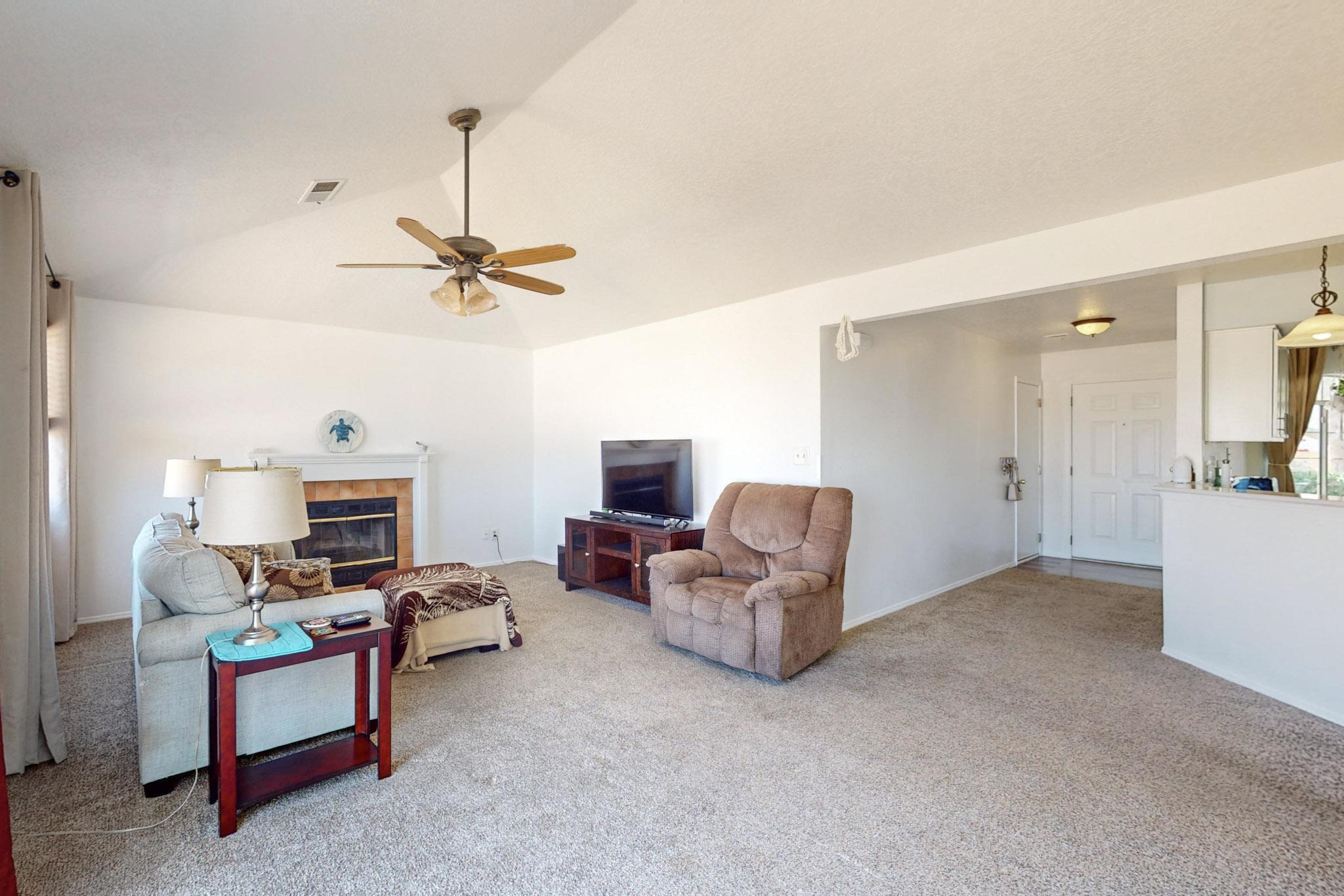 1960 RASPBERRY Drive NE