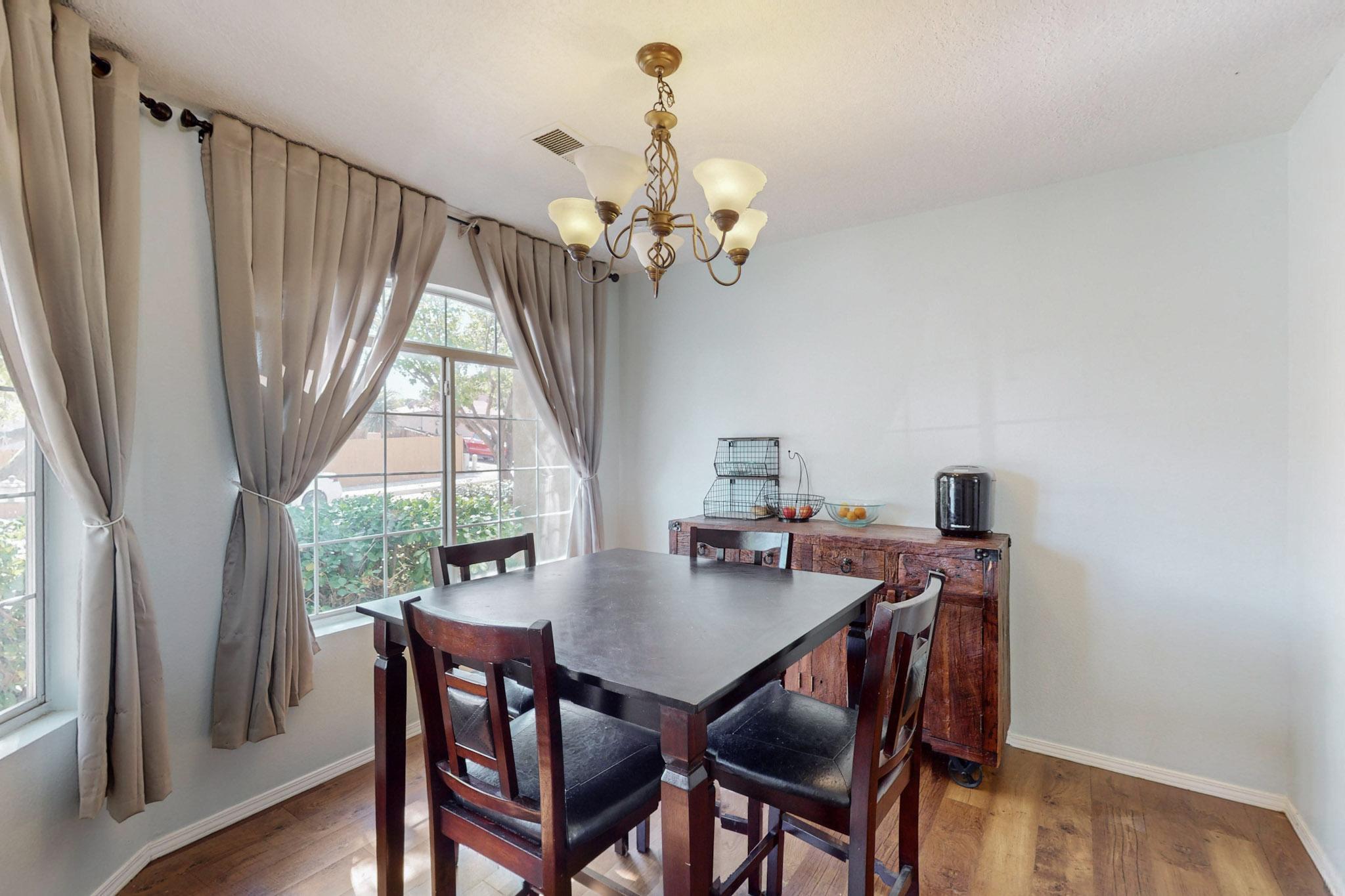 1960 RASPBERRY Drive NE