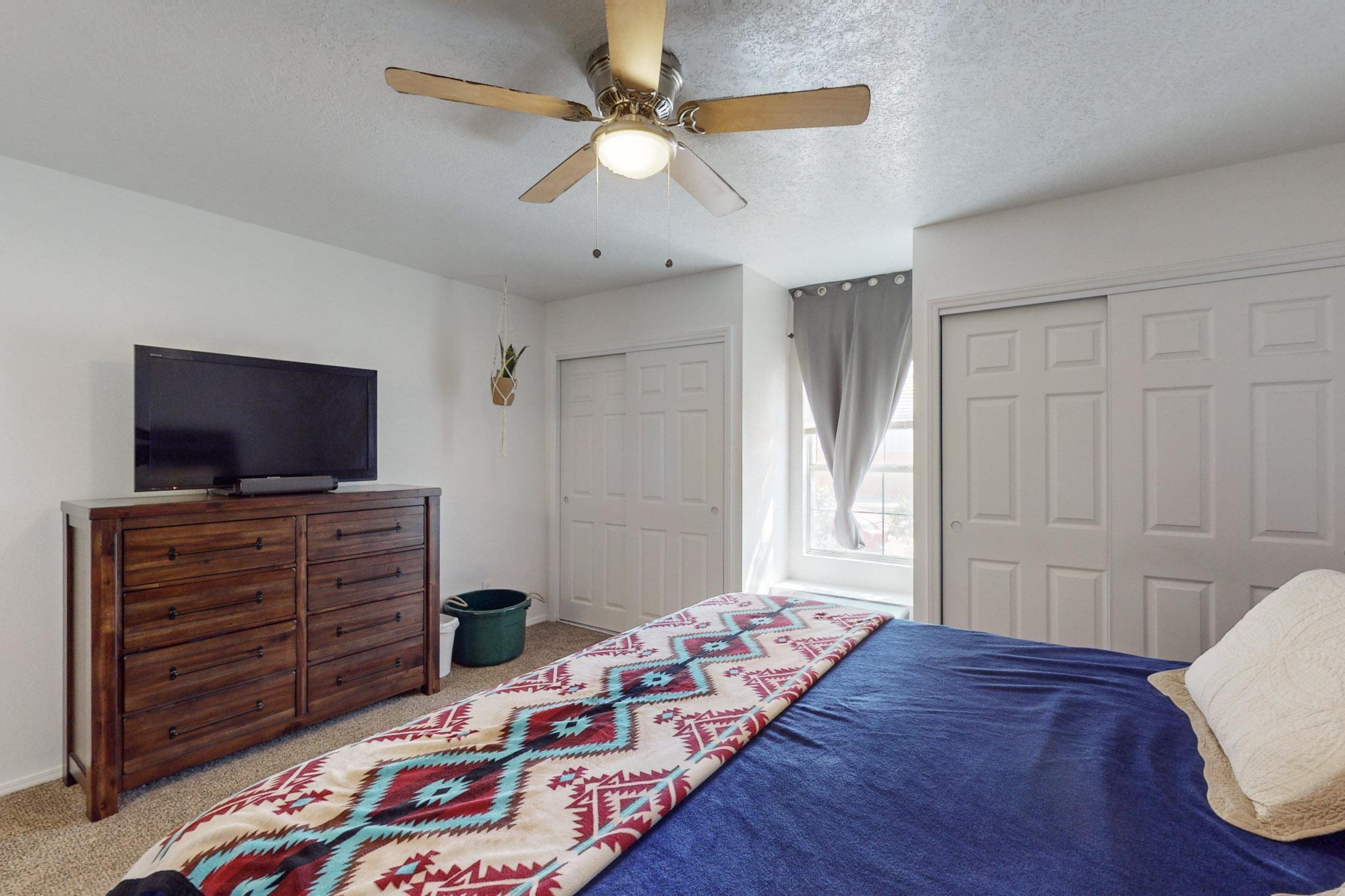 1960 RASPBERRY Drive NE