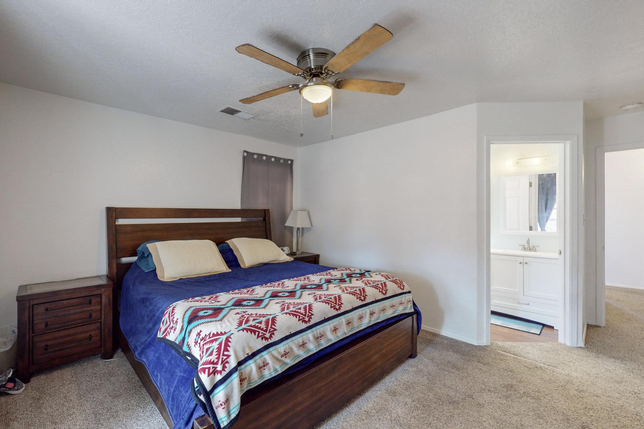 1960 RASPBERRY Drive NE