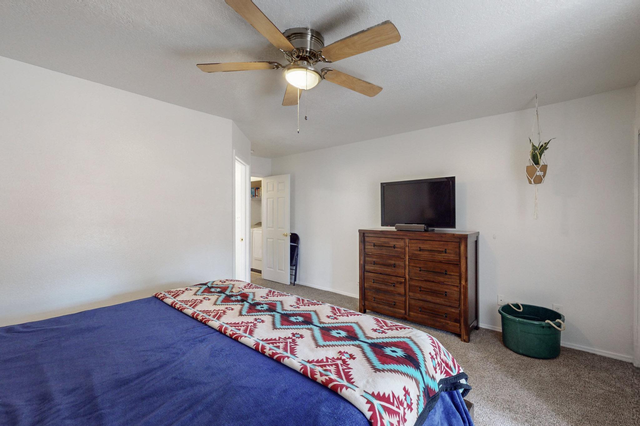 1960 RASPBERRY Drive NE