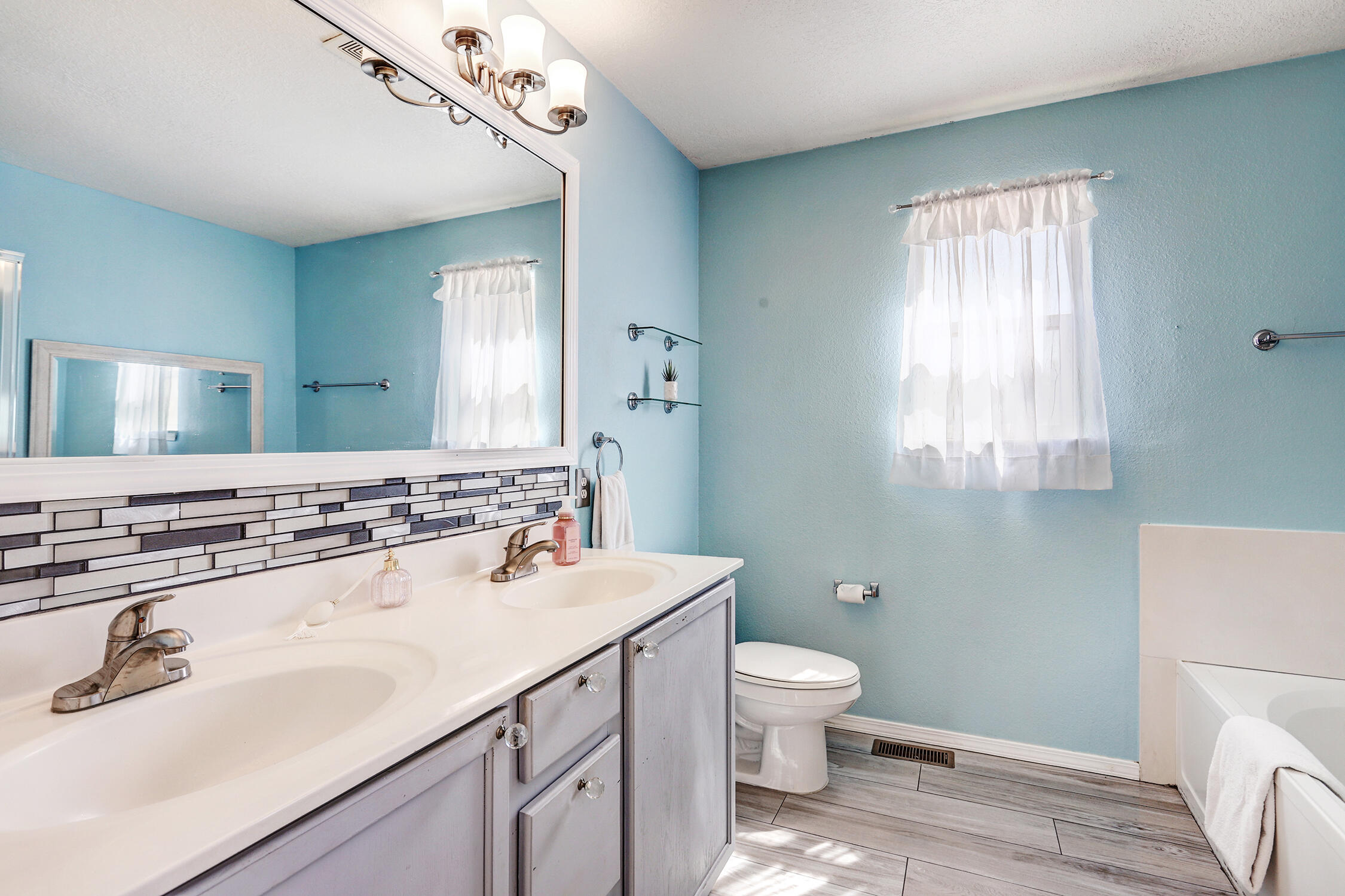 1031 WATERFALL Drive