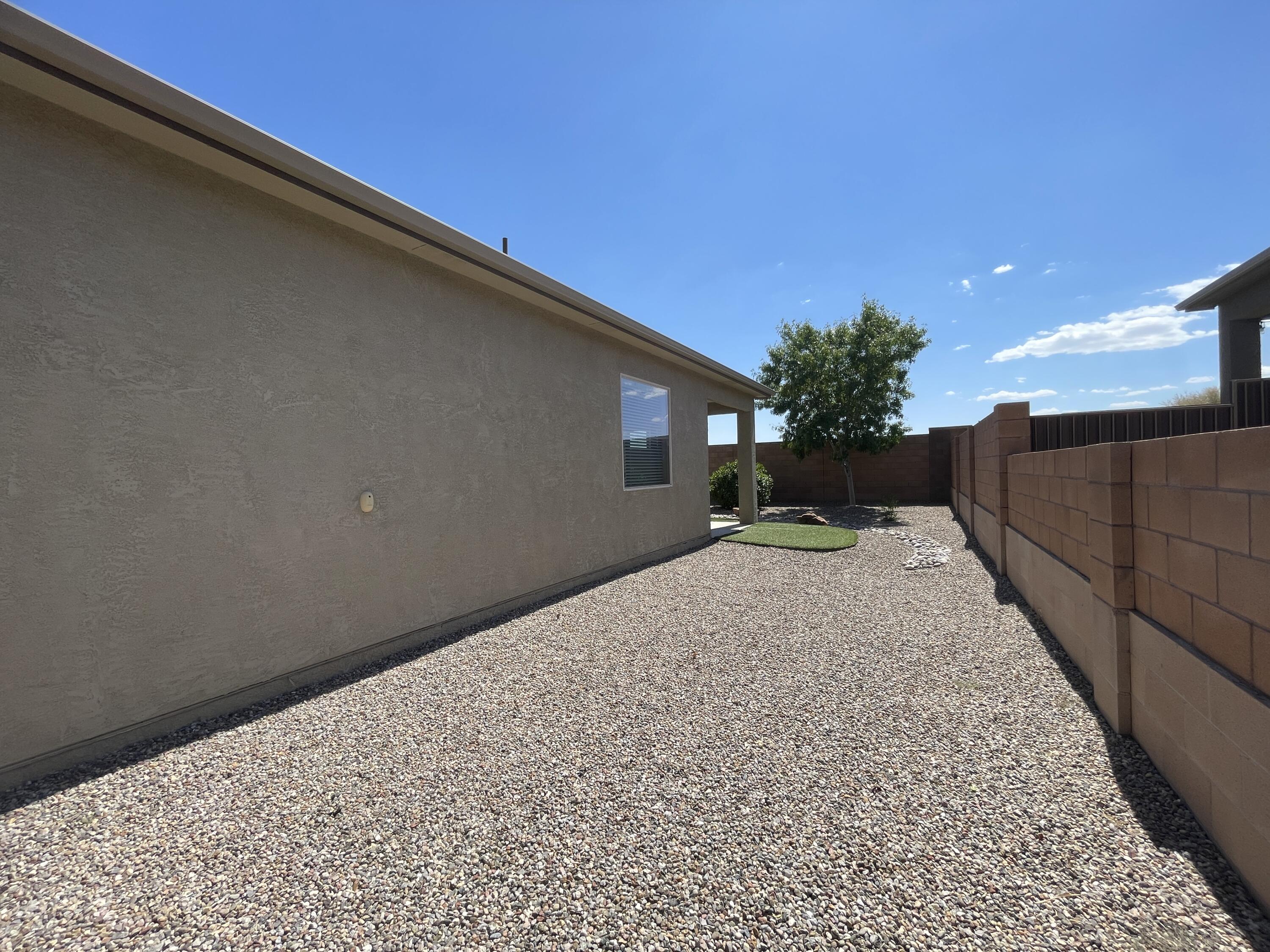 10616 MICROLITH Road SW