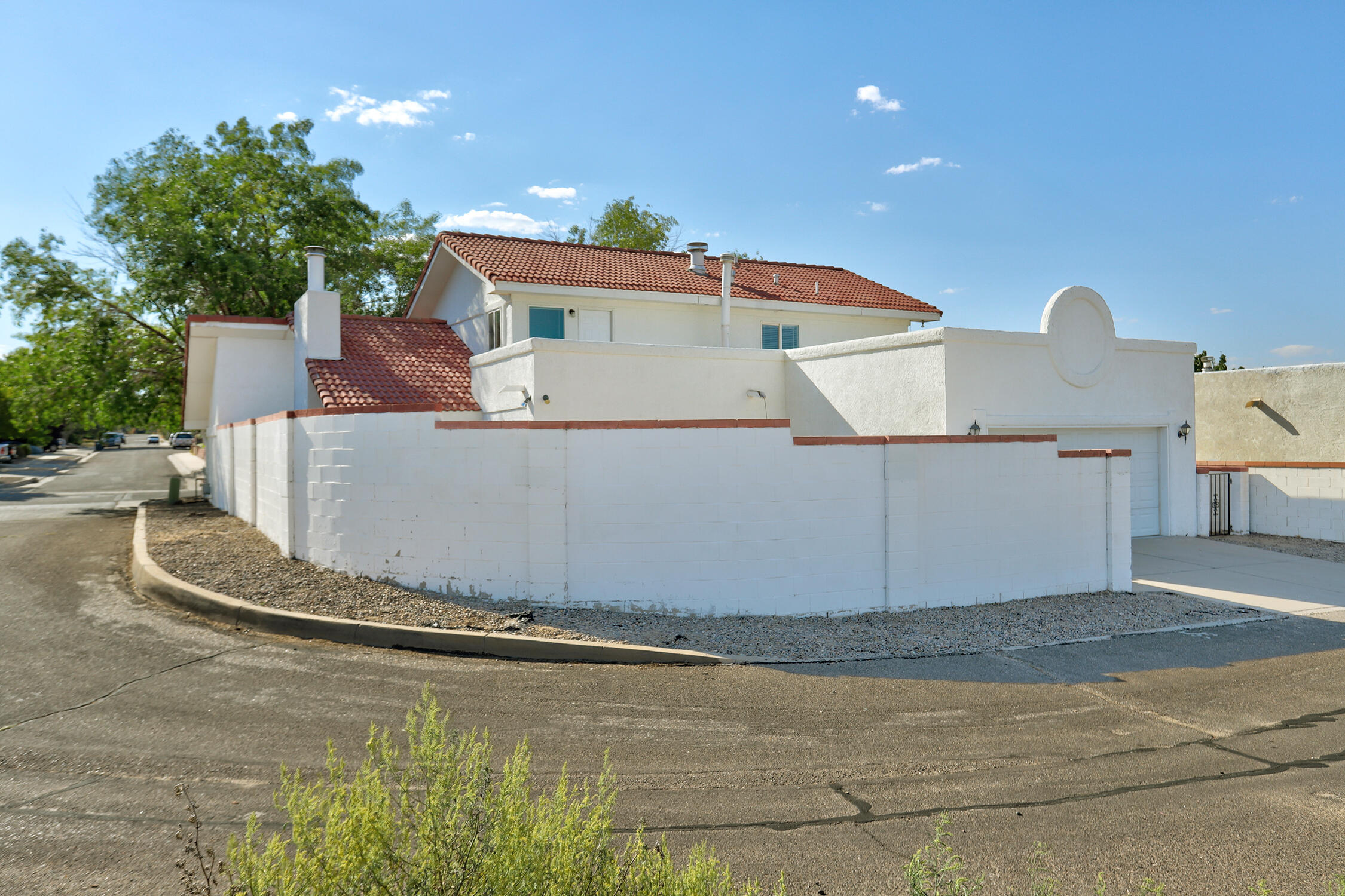 1600 ROSEWOOD Avenue NW