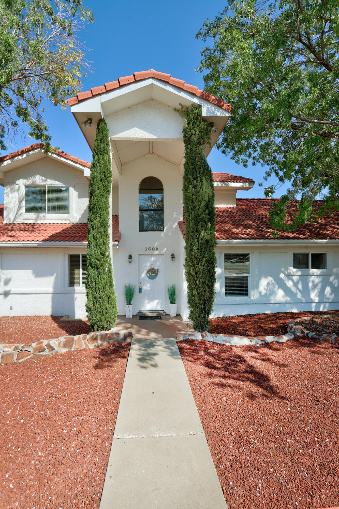 1600 ROSEWOOD Avenue NW