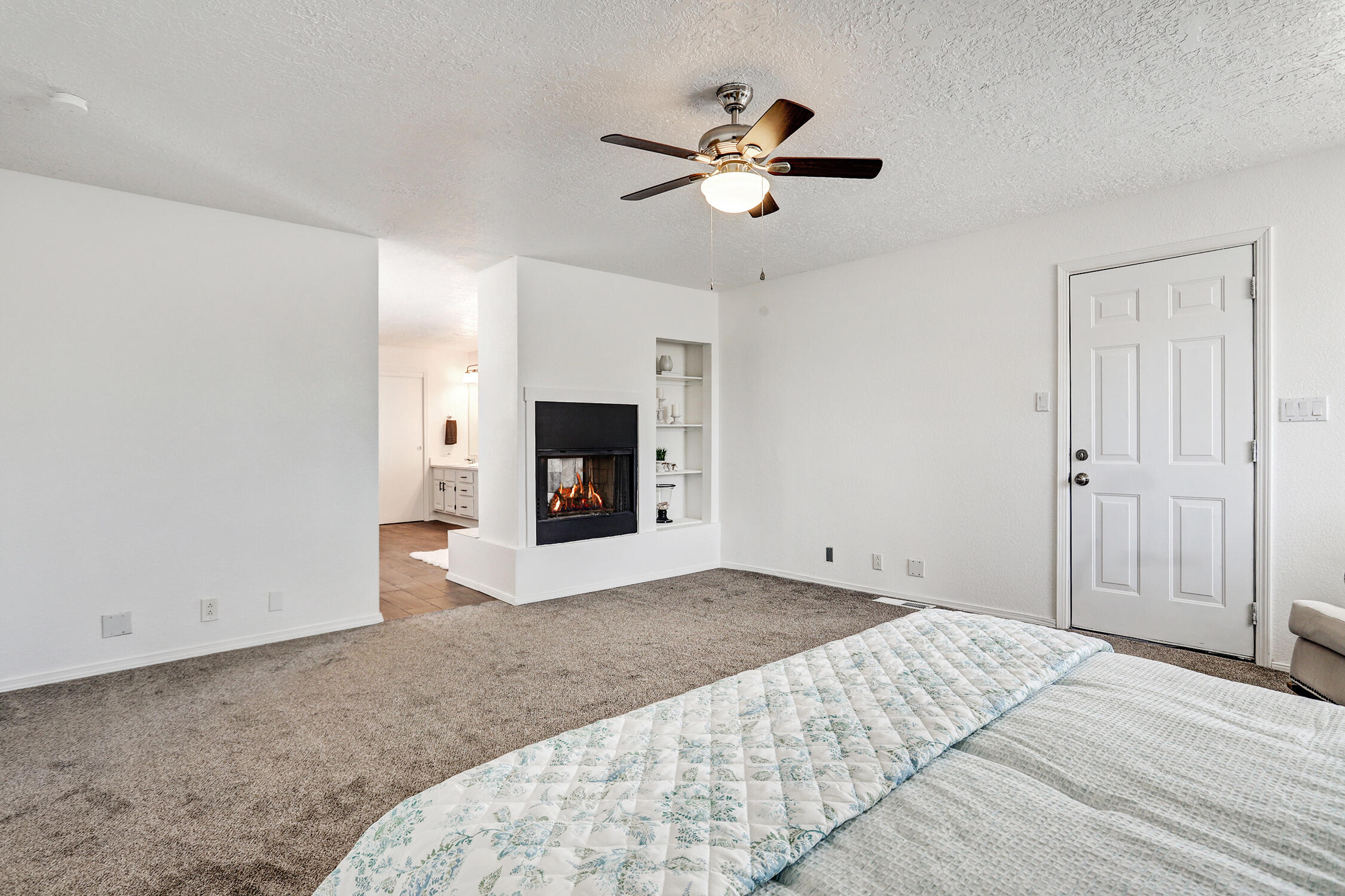 1600 ROSEWOOD Avenue NW