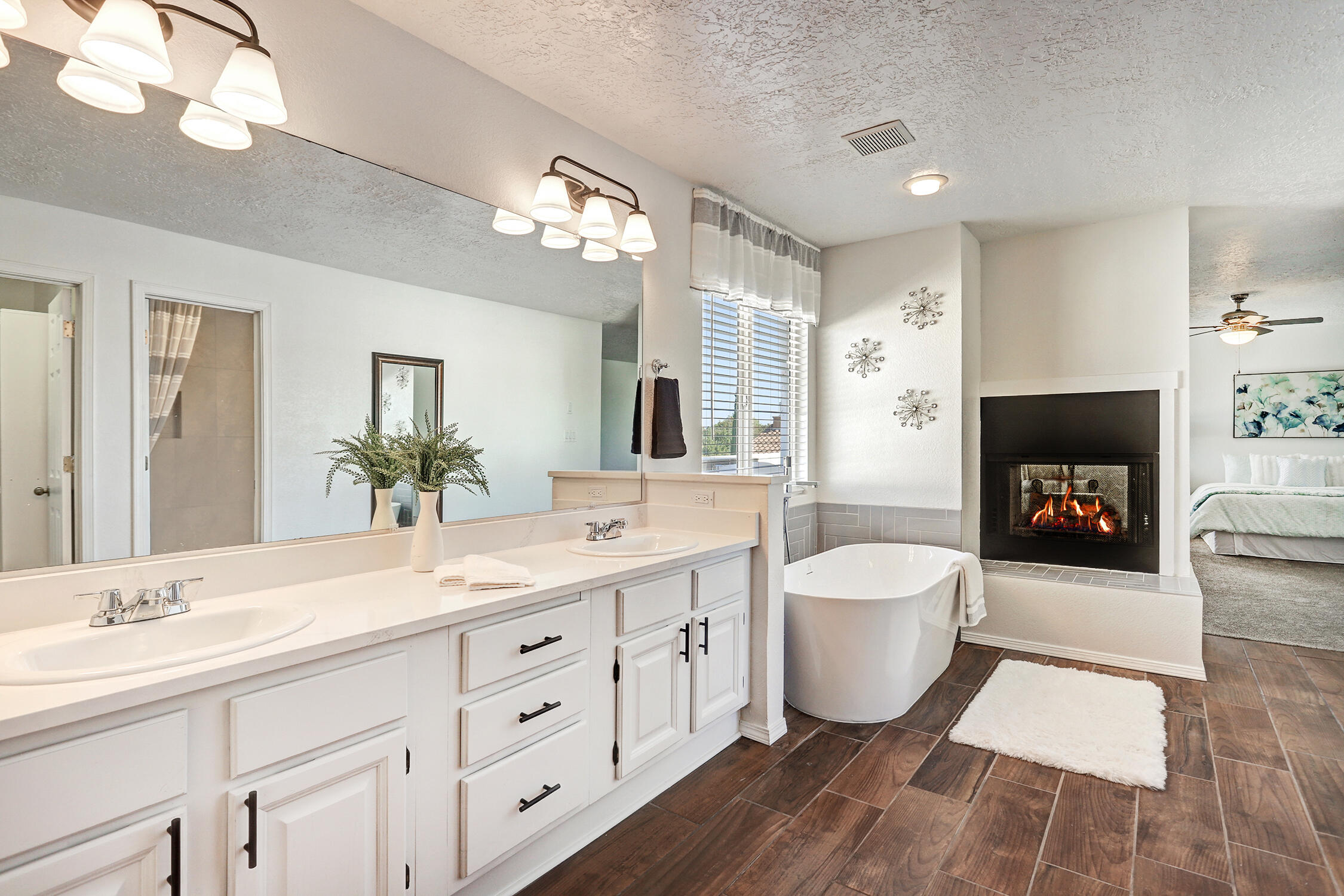 1600 ROSEWOOD Avenue NW