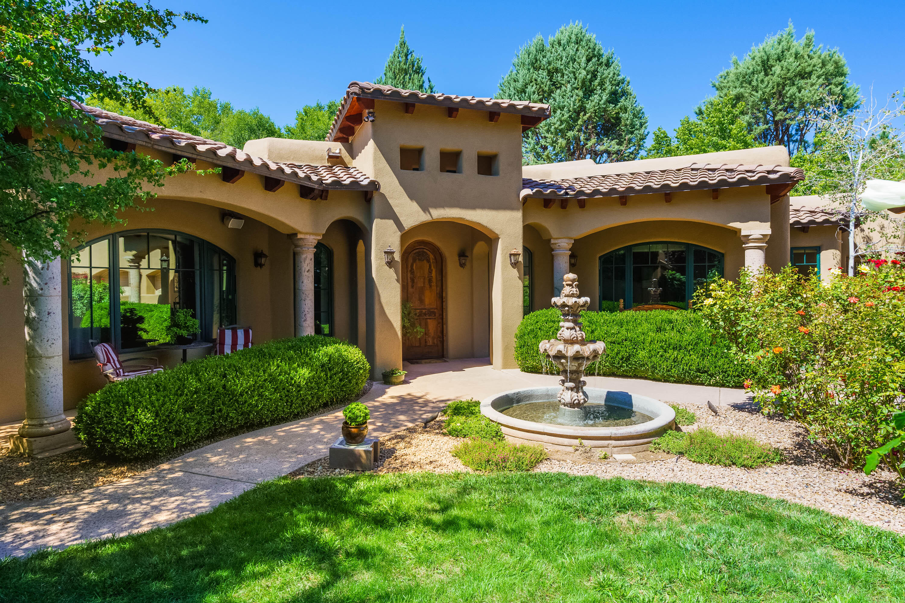 907 LOS PRADOS DE GUADALUPE Drive