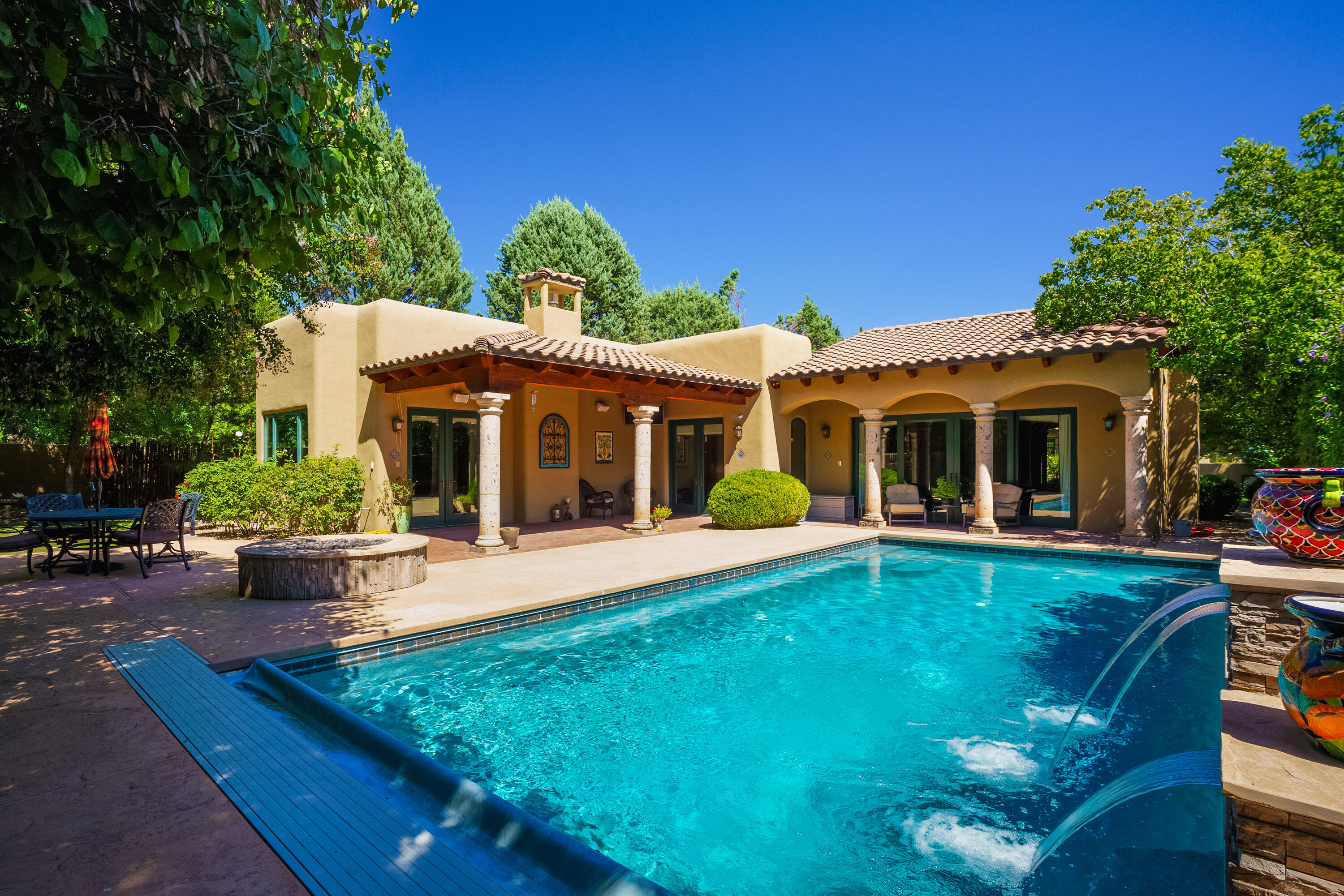 907 LOS PRADOS DE GUADALUPE Drive