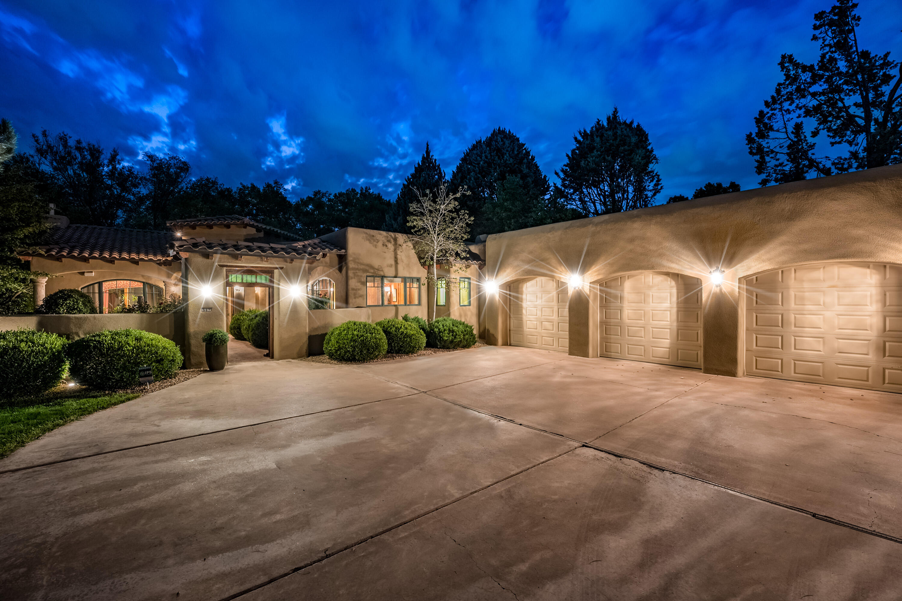 907 LOS PRADOS DE GUADALUPE Drive