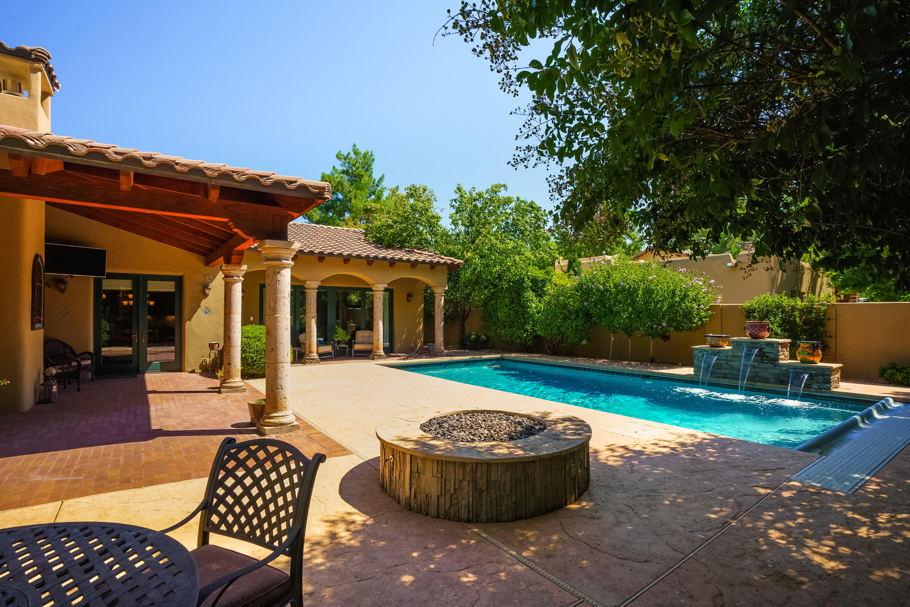 907 LOS PRADOS DE GUADALUPE Drive