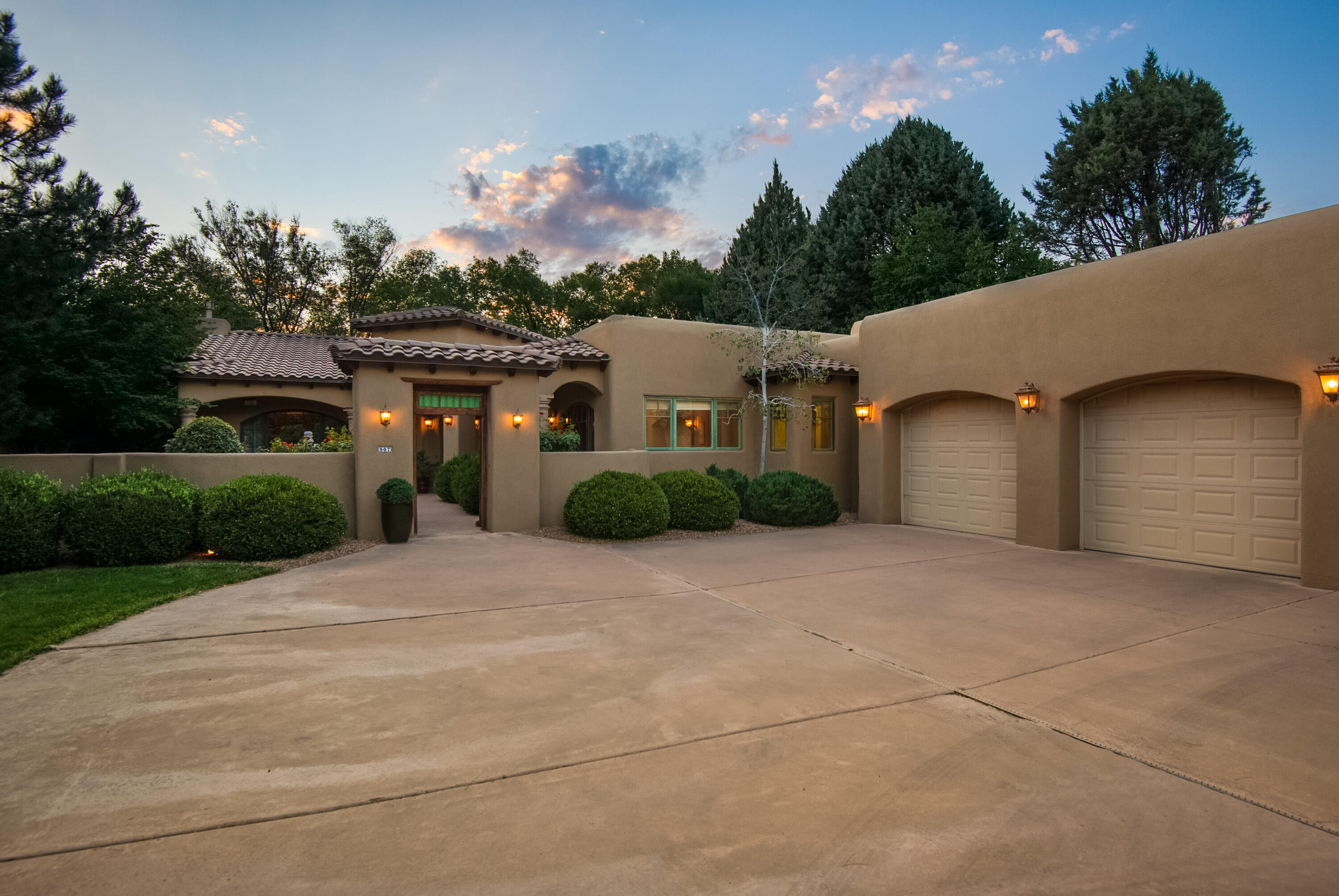 907 LOS PRADOS DE GUADALUPE Drive