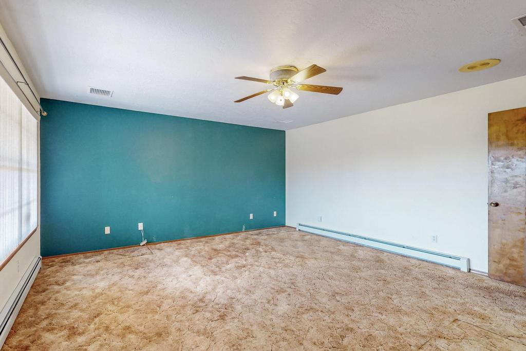 5912 JONES Place NW