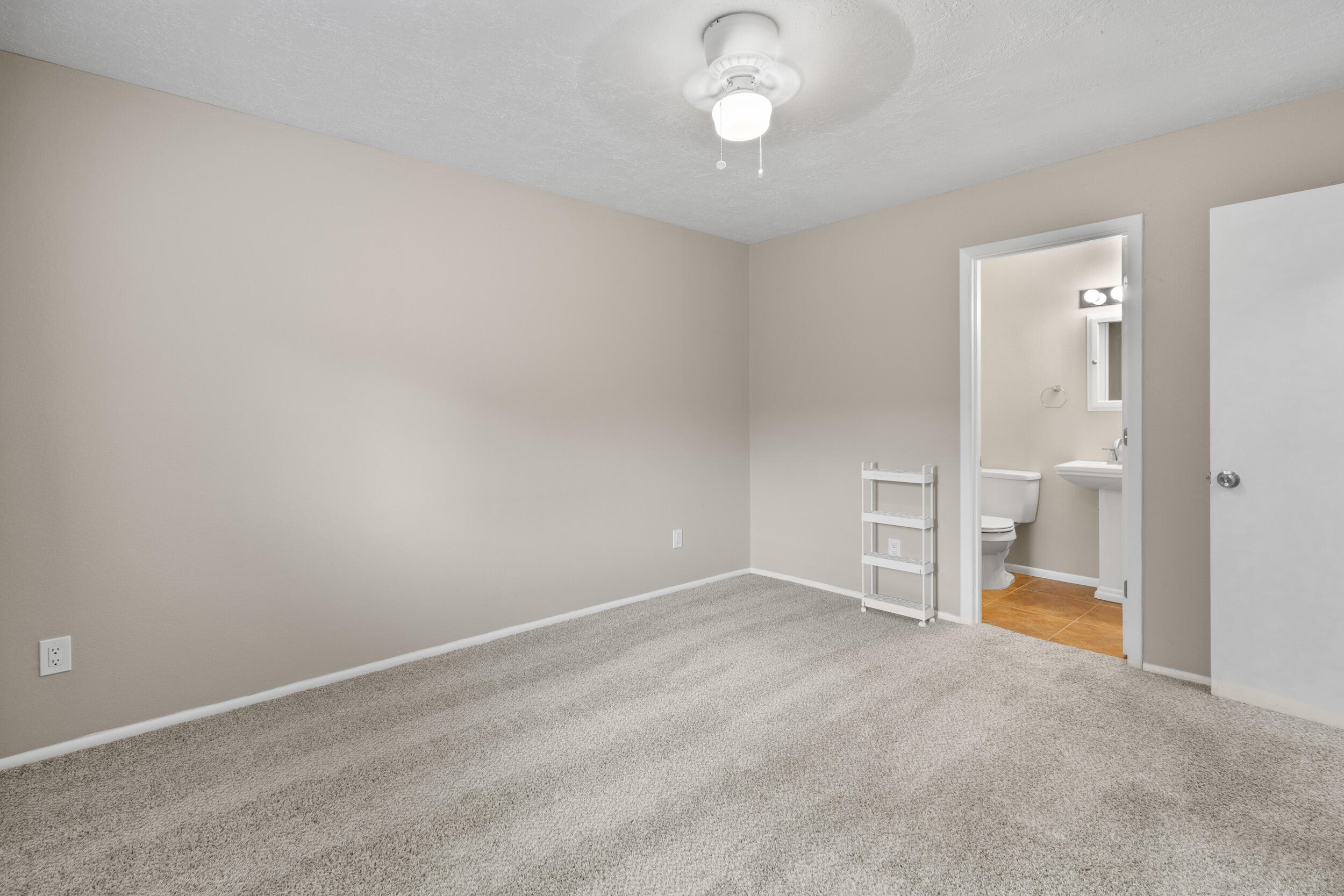 536 DORADO Place SE