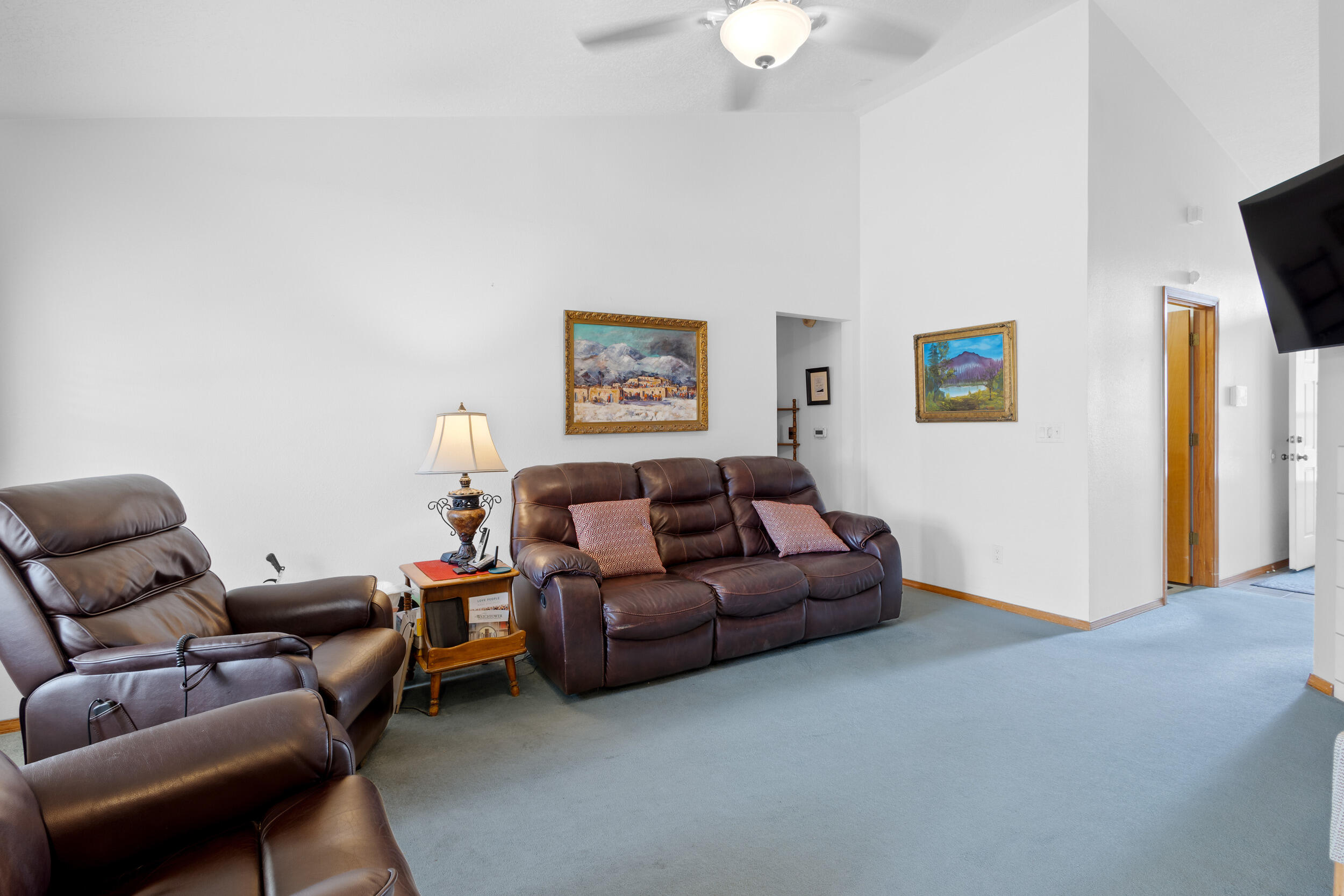 26 CLIFFROSE Trail