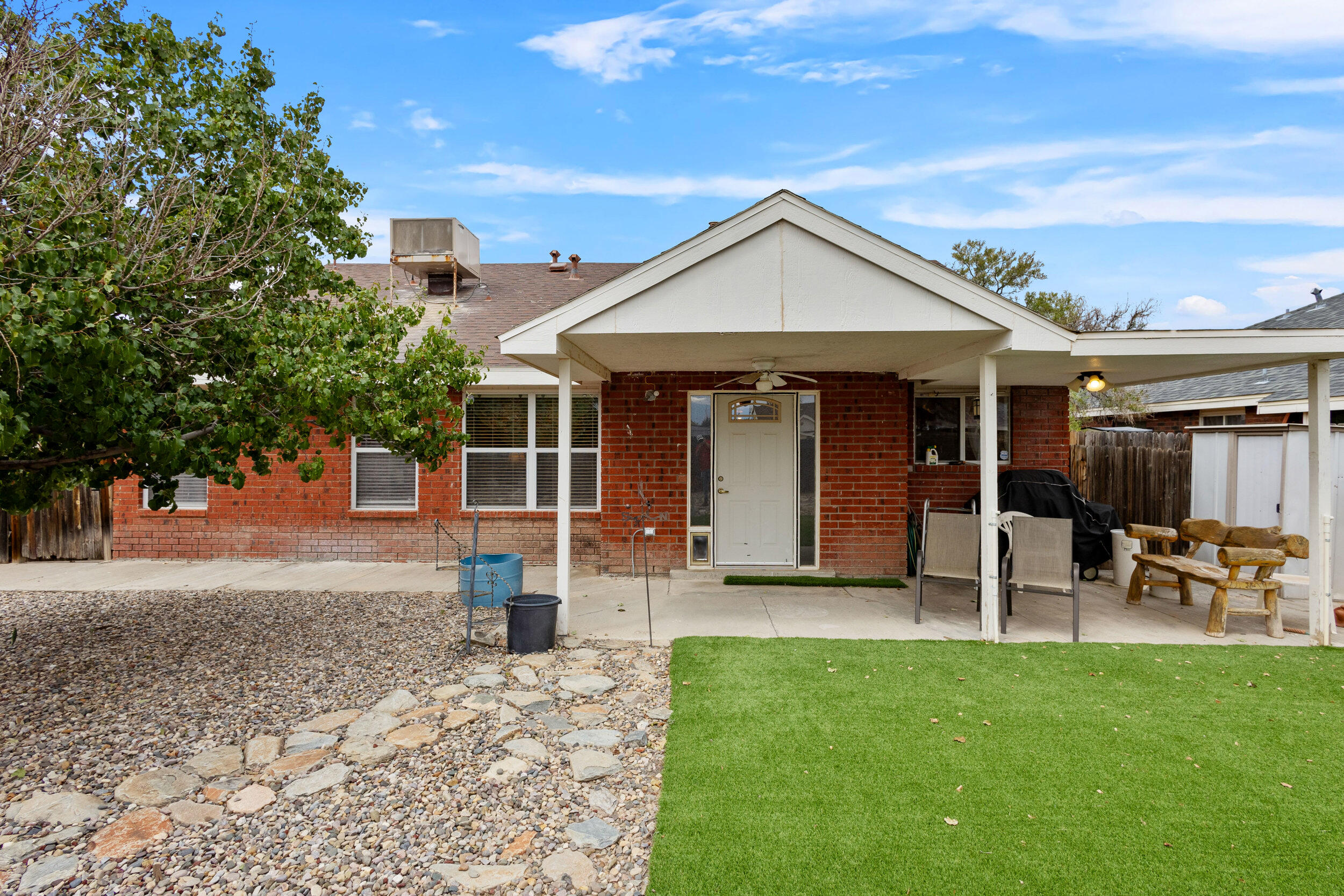 26 CLIFFROSE Trail