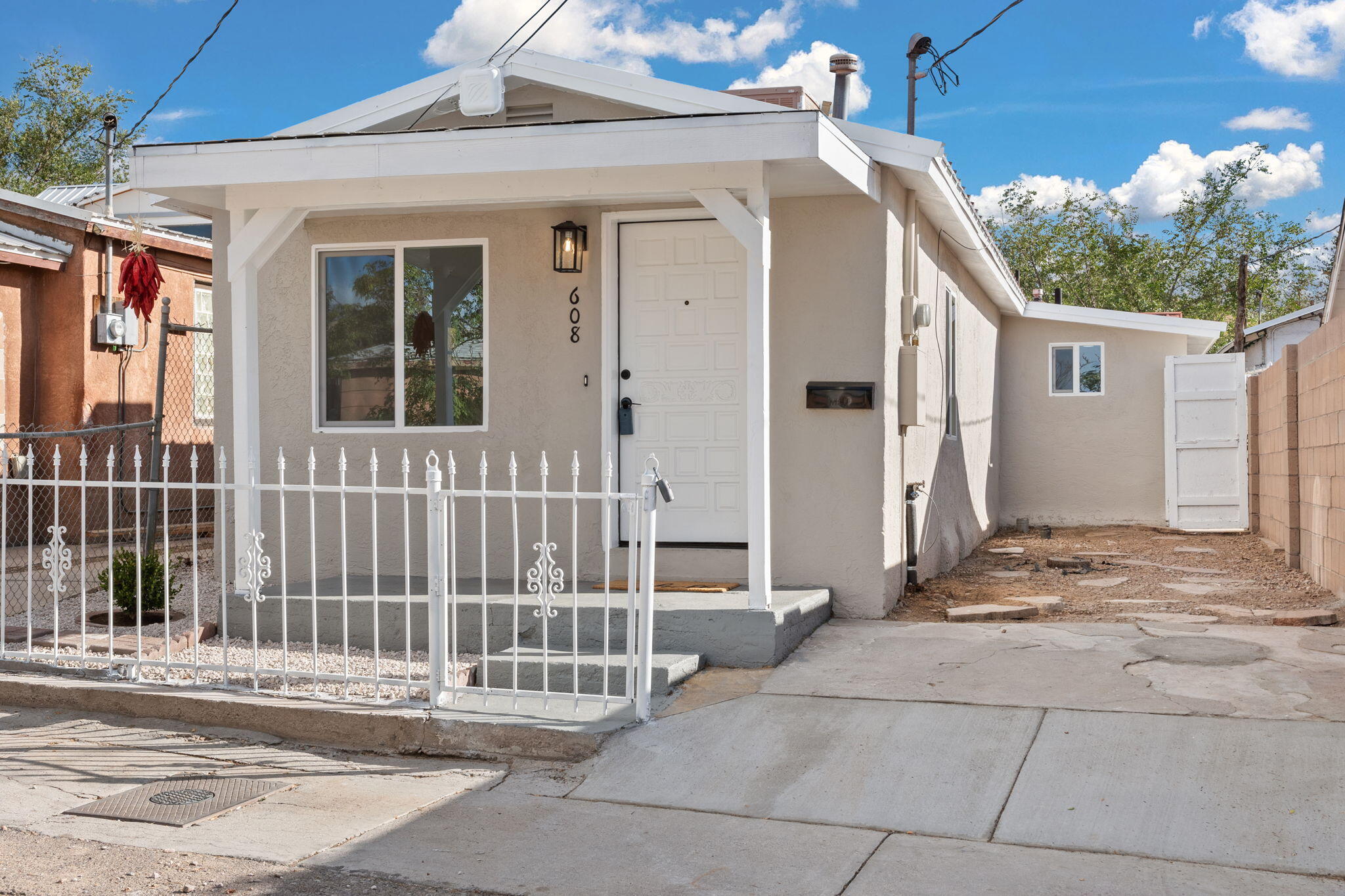 608 MARBLE Avenue