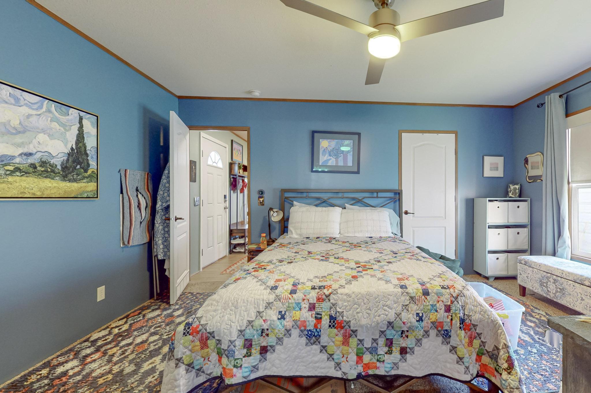 1074 MUSTANG Trail SE